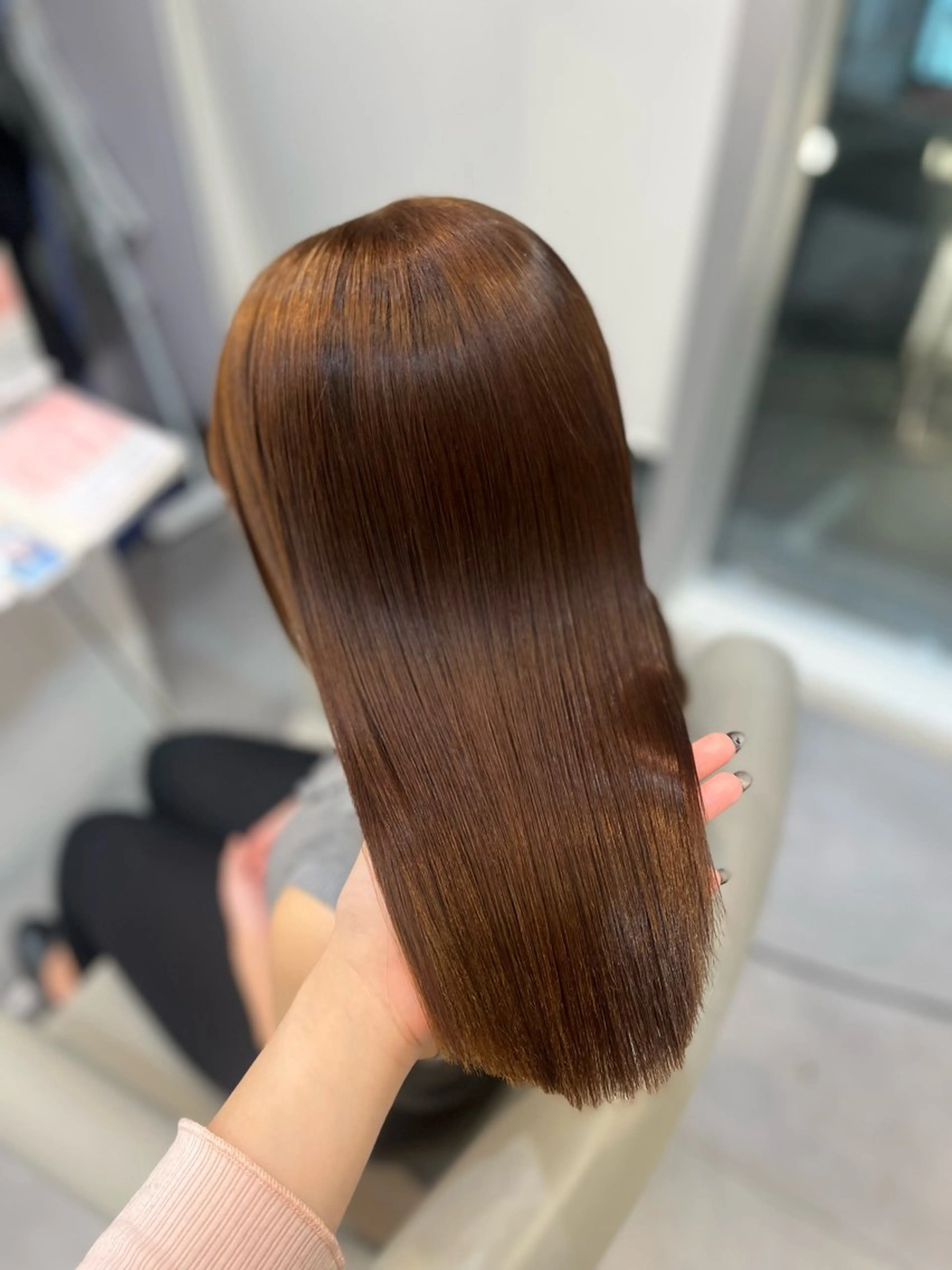 セミロング パーマ 縮毛矯正 amane໒꒱うる艶 ブリーチ透明感カラーのヘアスタイル