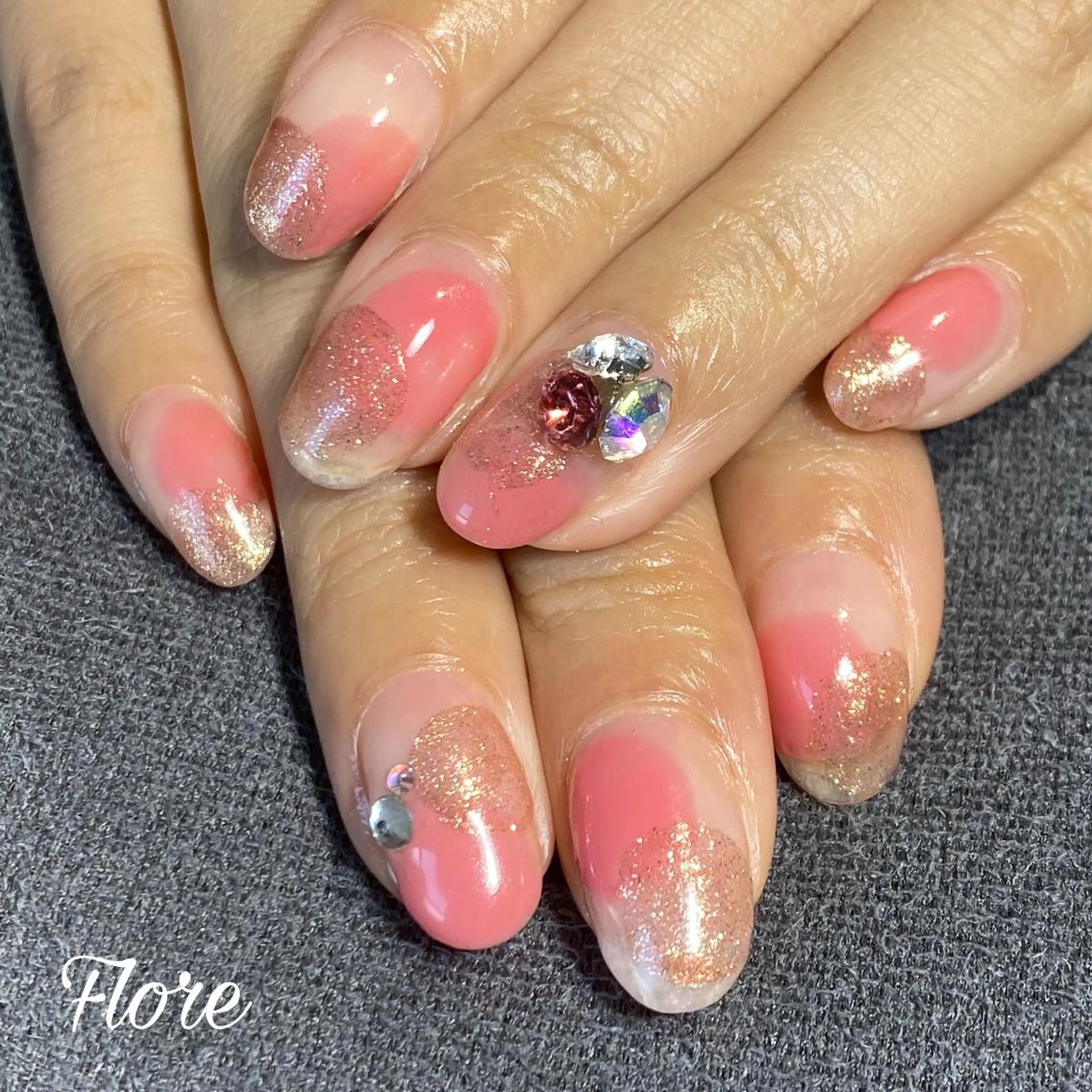 ネイル Flore (フロール)の眉毛・アイブロウイメージ