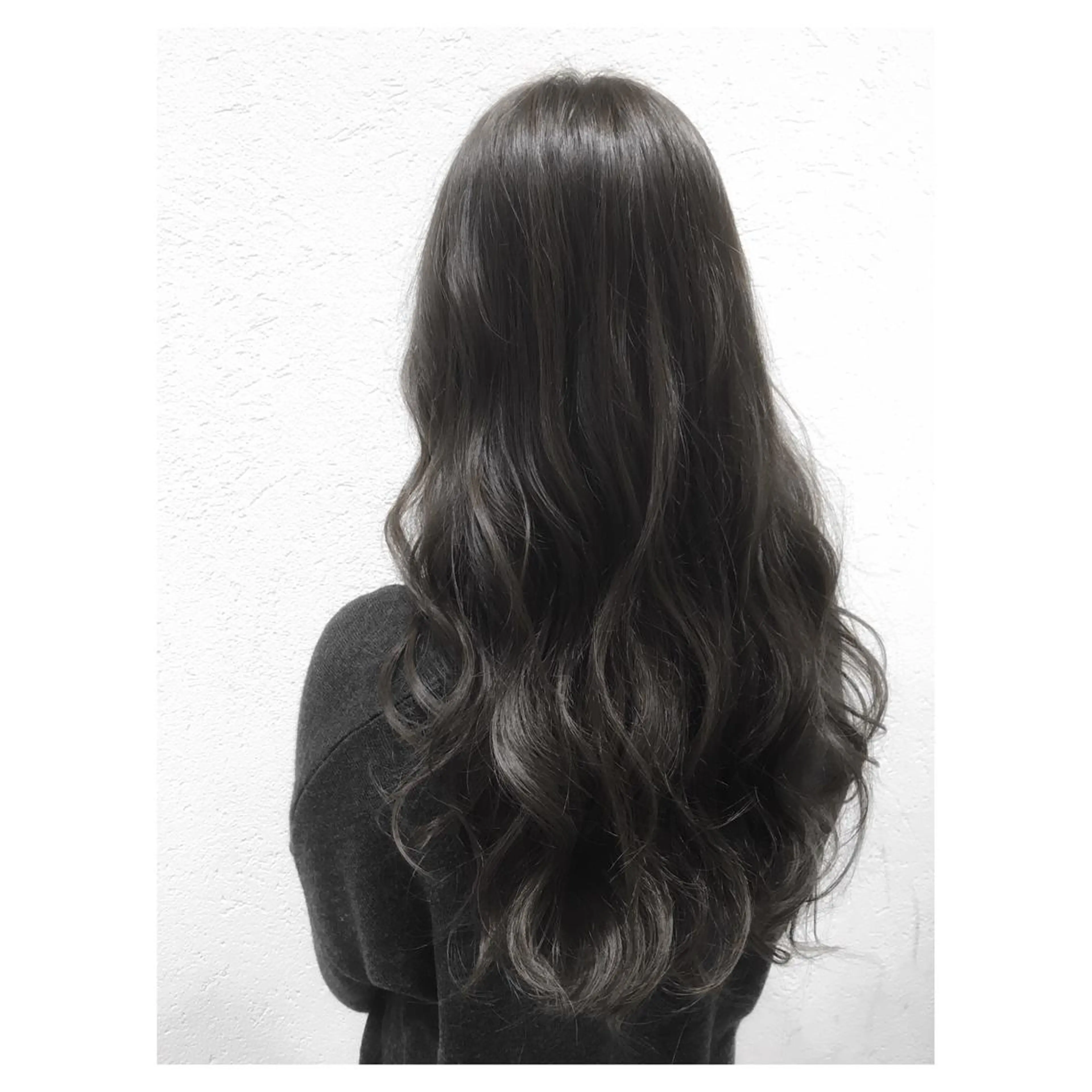 ミディアム セミロング ロング ハイライト biscohair 髪にドラマを。のヘアスタイル