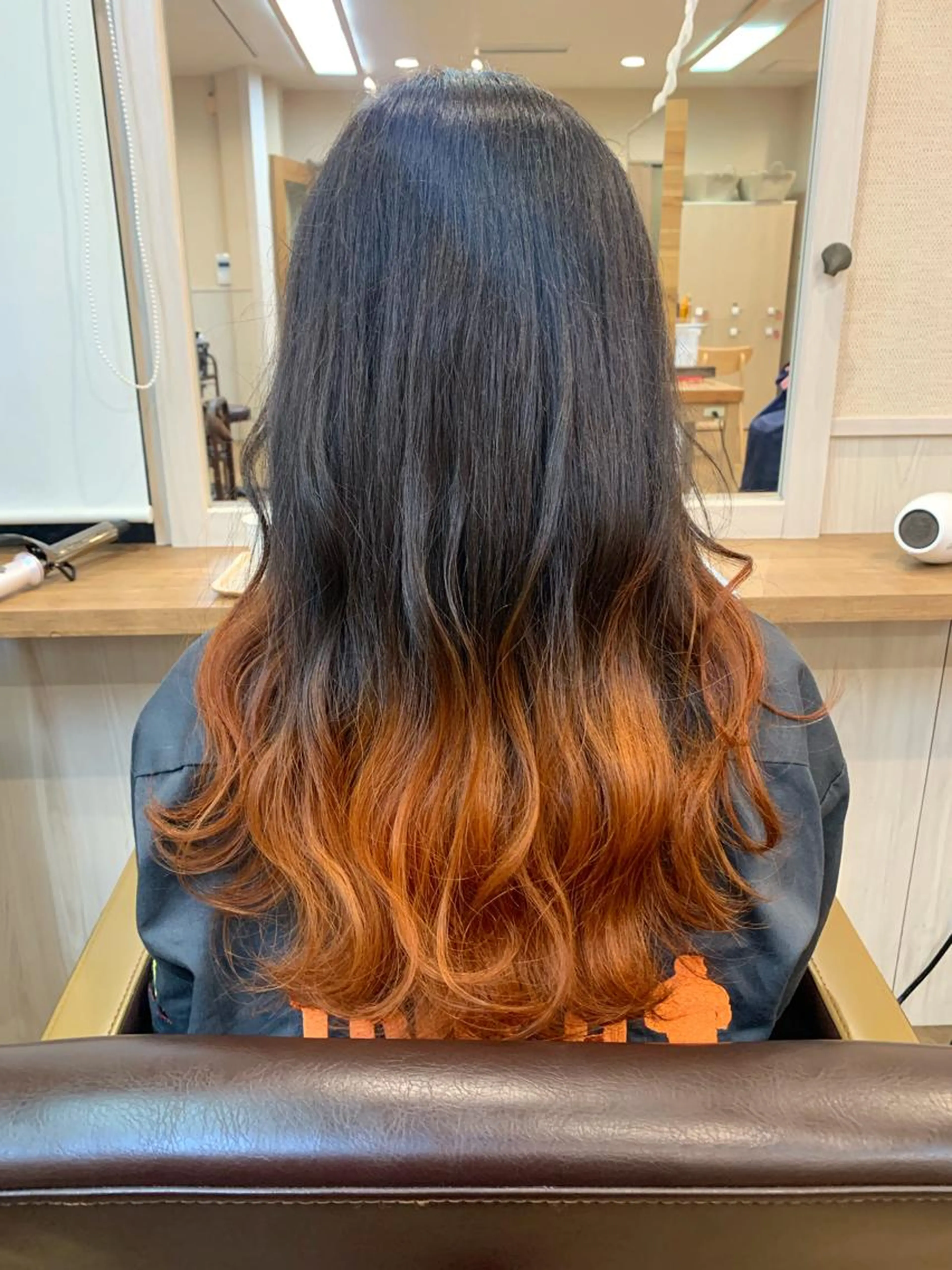 デザインカラー⚡️グラデーションカラー＋カットの写真