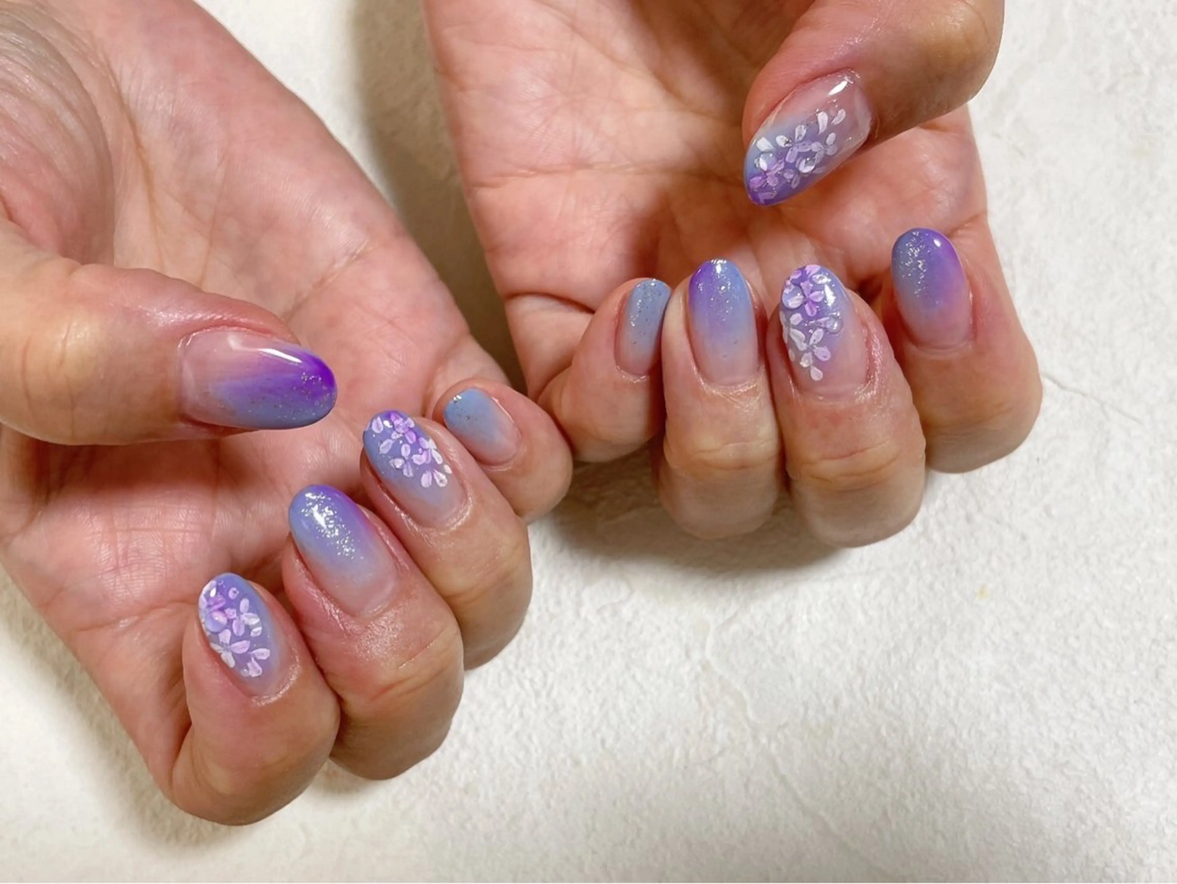ネイル オーロラネイル フットネイル フレンチネイル ジェルネイル マグネットネイル ハンドネイル kiki nail &brow二子玉川の眉毛・アイブロウイメージ