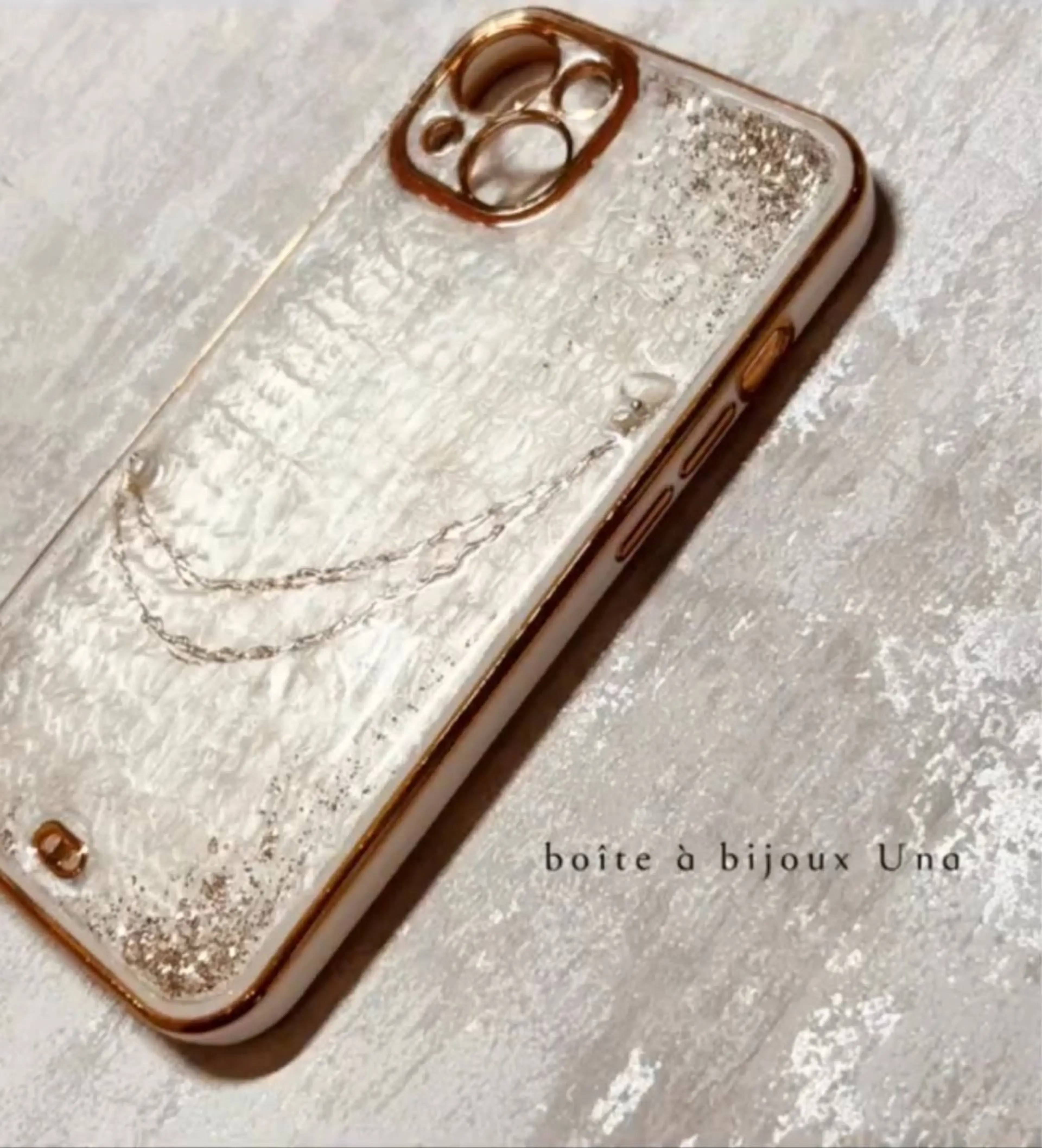 ネイル ゴールド ミラーネイル ホワイト boite a bijoux Unaのネイルデザイン
