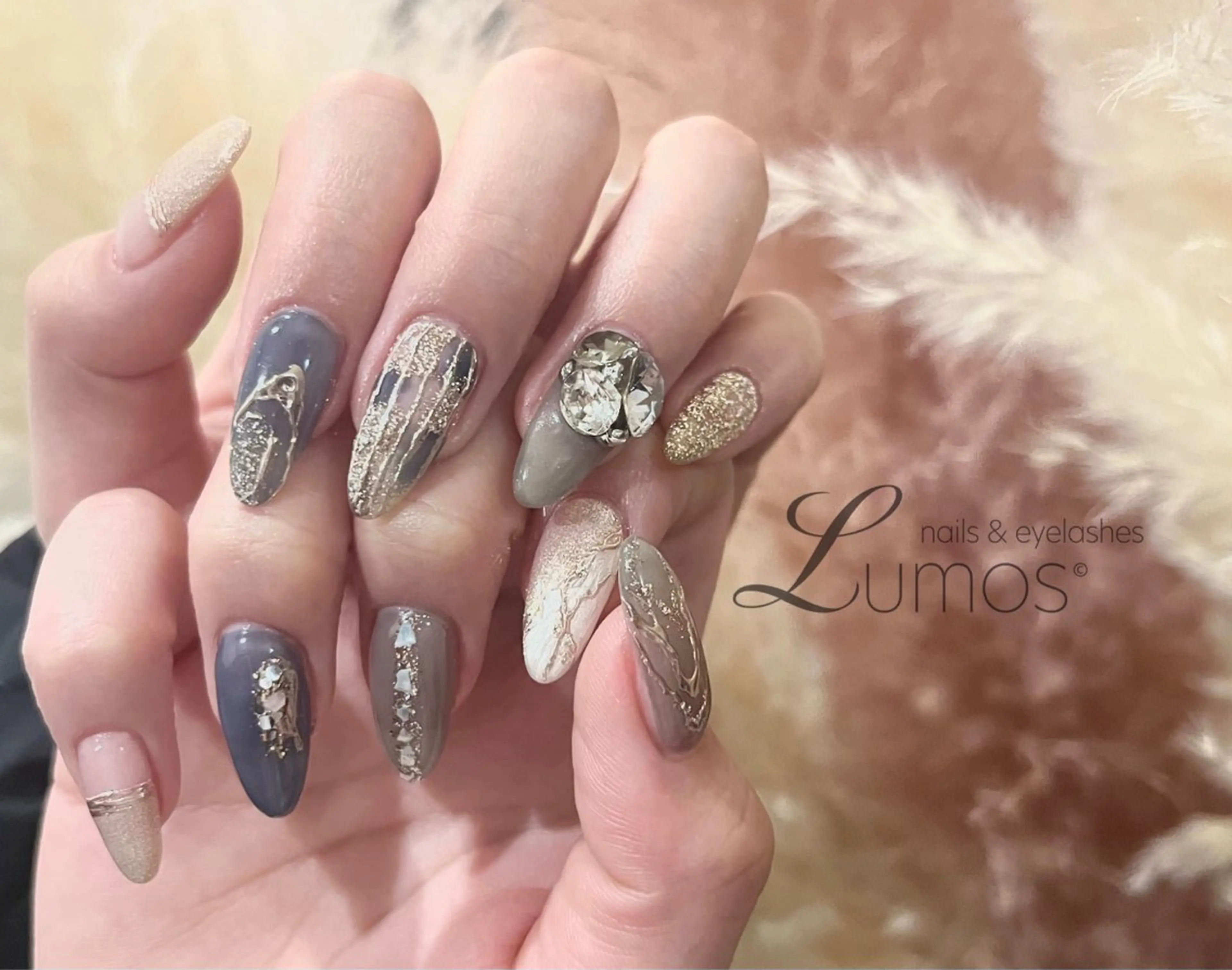 ネイル ハンドネイル Lumos Annのネイルデザイン