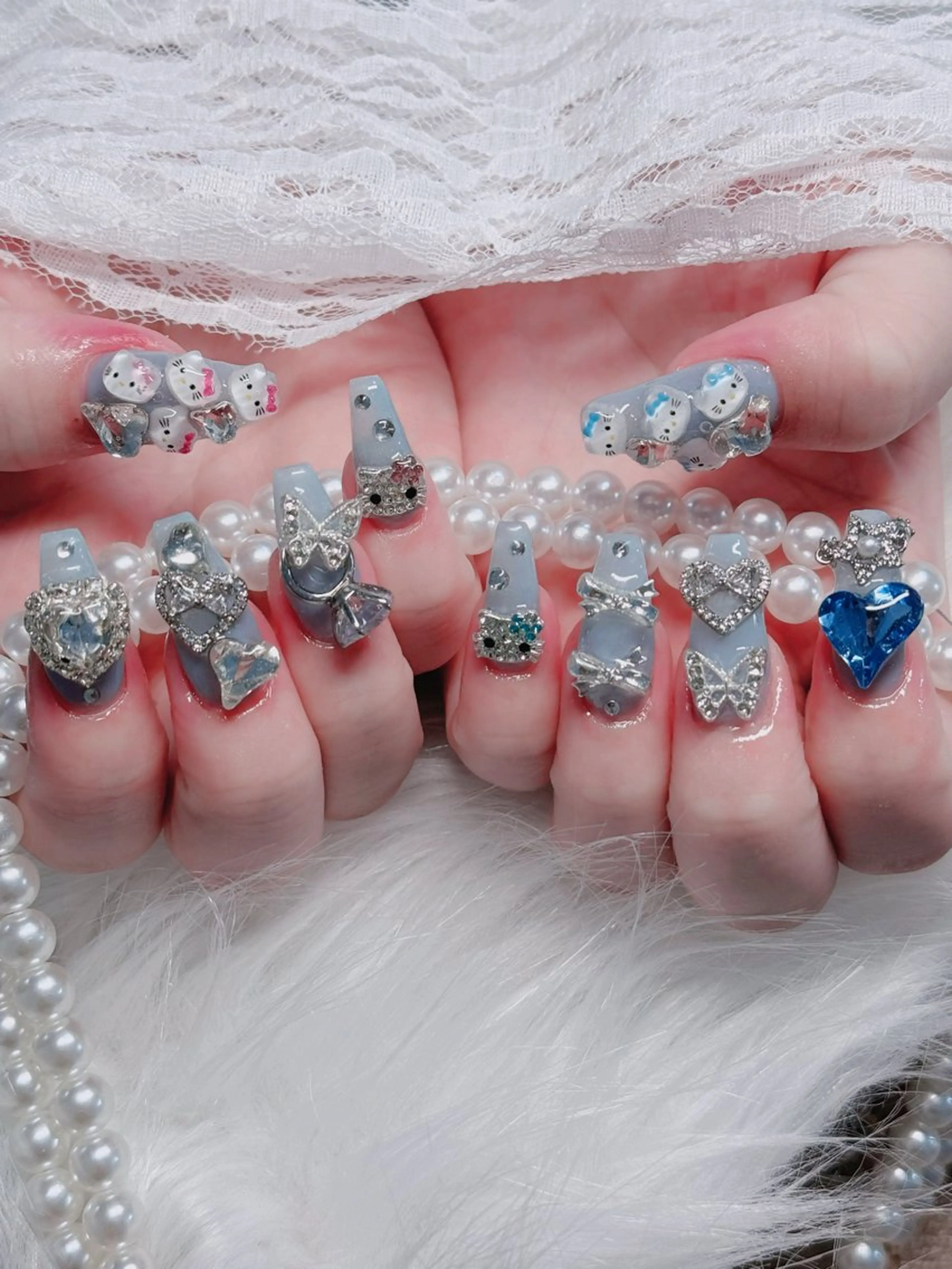 ネイル フレンチネイル ジェルネイル ガラスフレンチ ハロウィン ハート H.baby Nail Salonのネイルデザイン