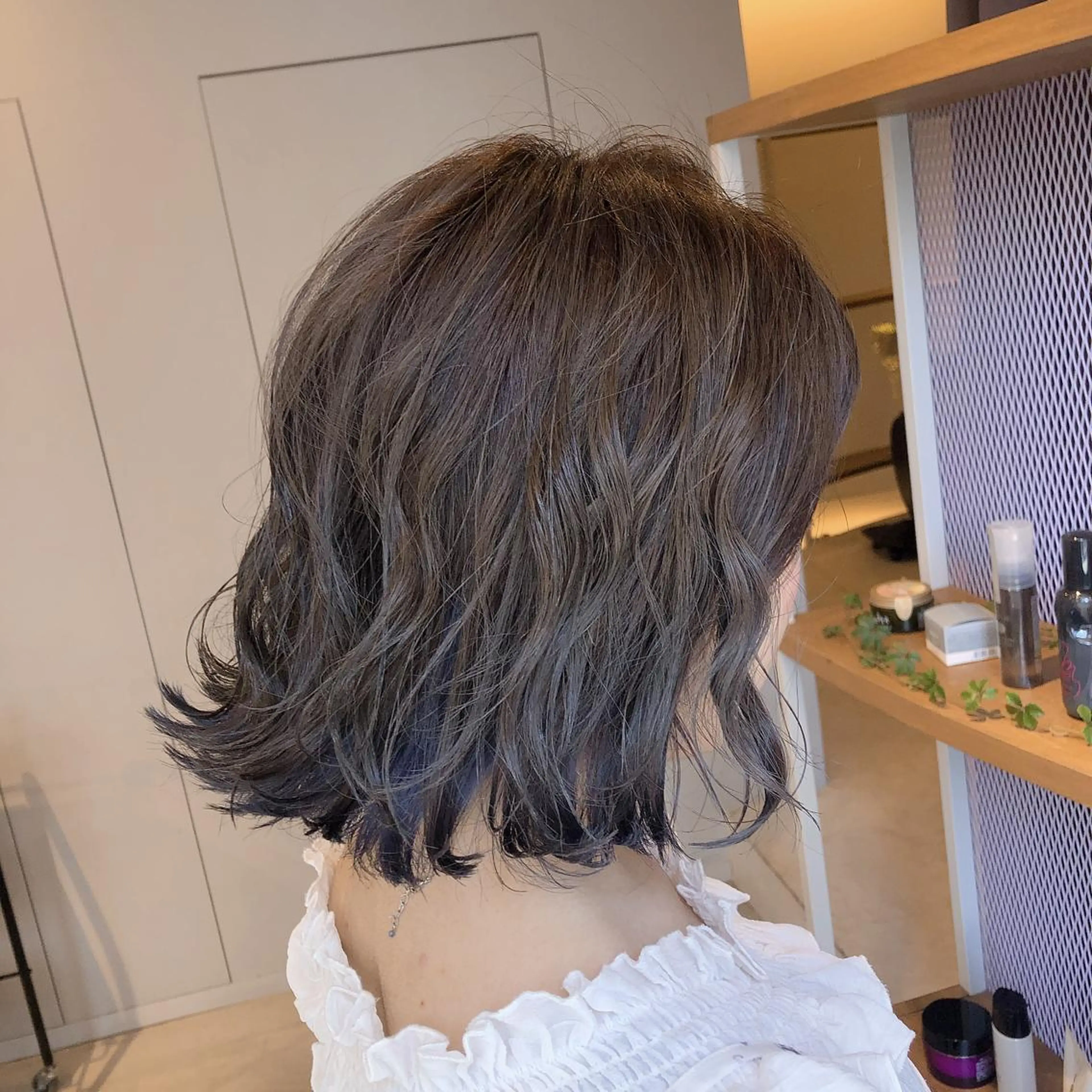 セミロング 髙井 麻帆のヘアスタイル