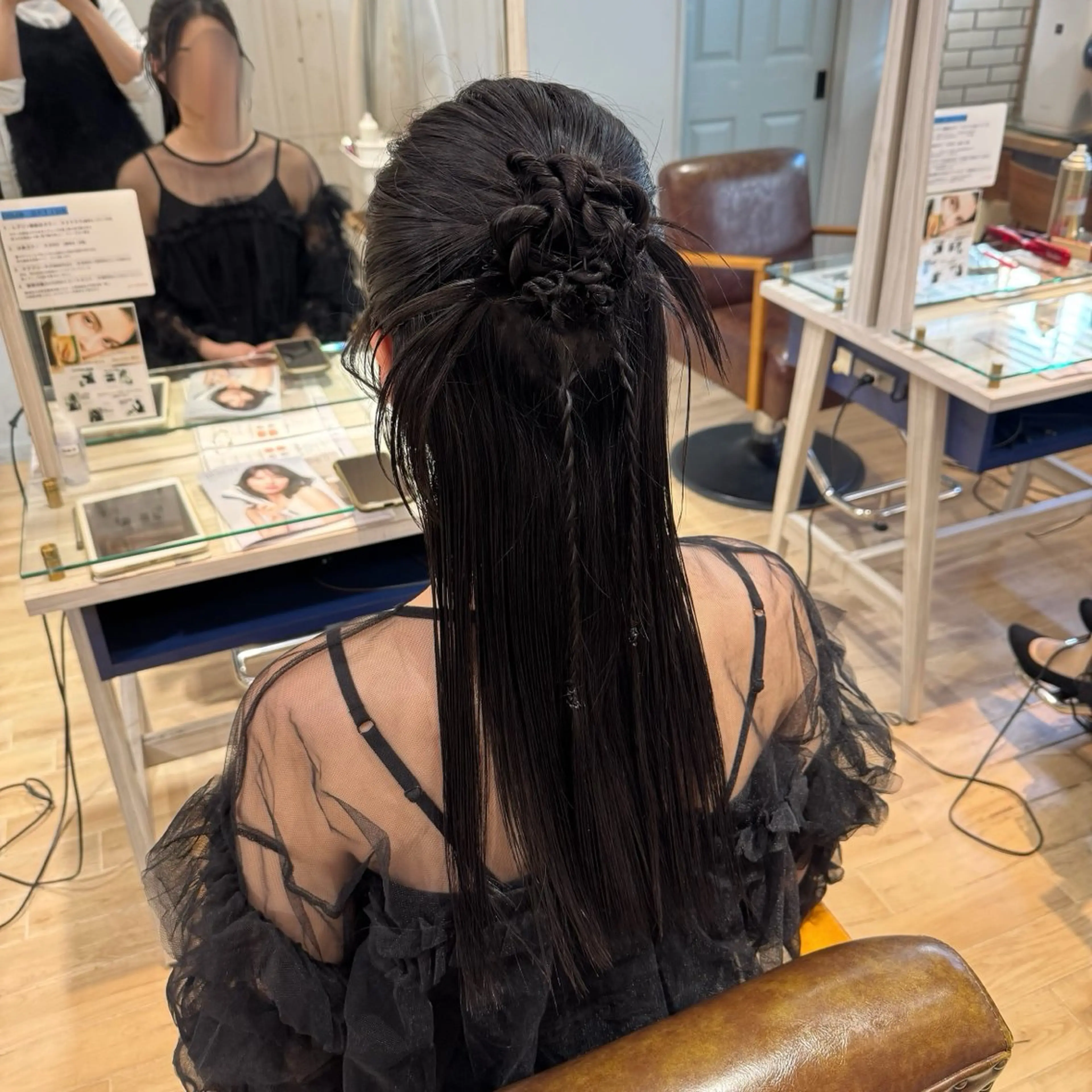 ヘアアレンジ ハーフアップ ヘアセット 🍀ブリーチ/艶カラ ー🍀 コイケのヘアスタイル