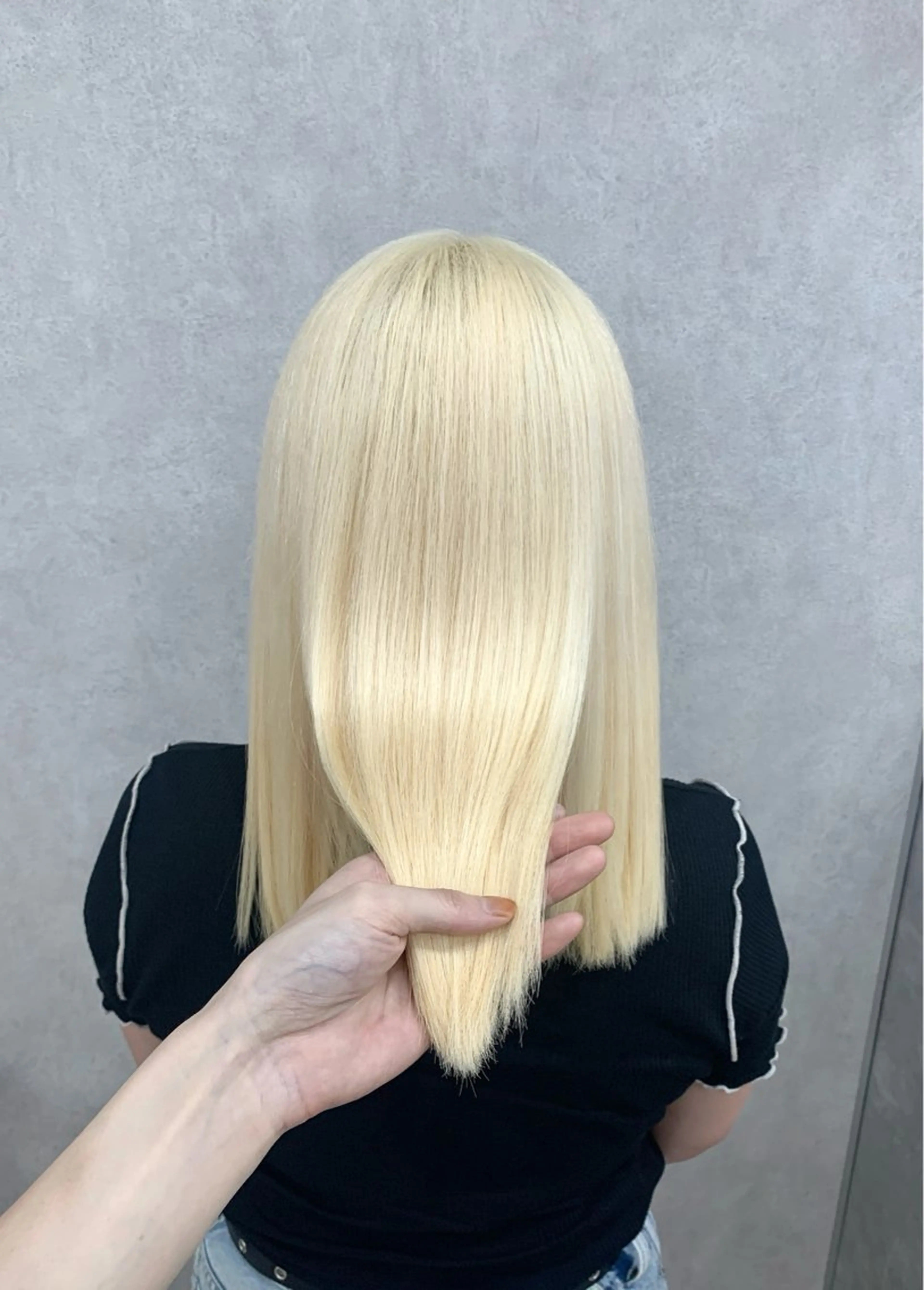 ミディアム カラー ヘアカラー トリートメント ヘッドスパ ハイトーン・ブリーチ ムラ修正　八須　錬のヘアスタイル