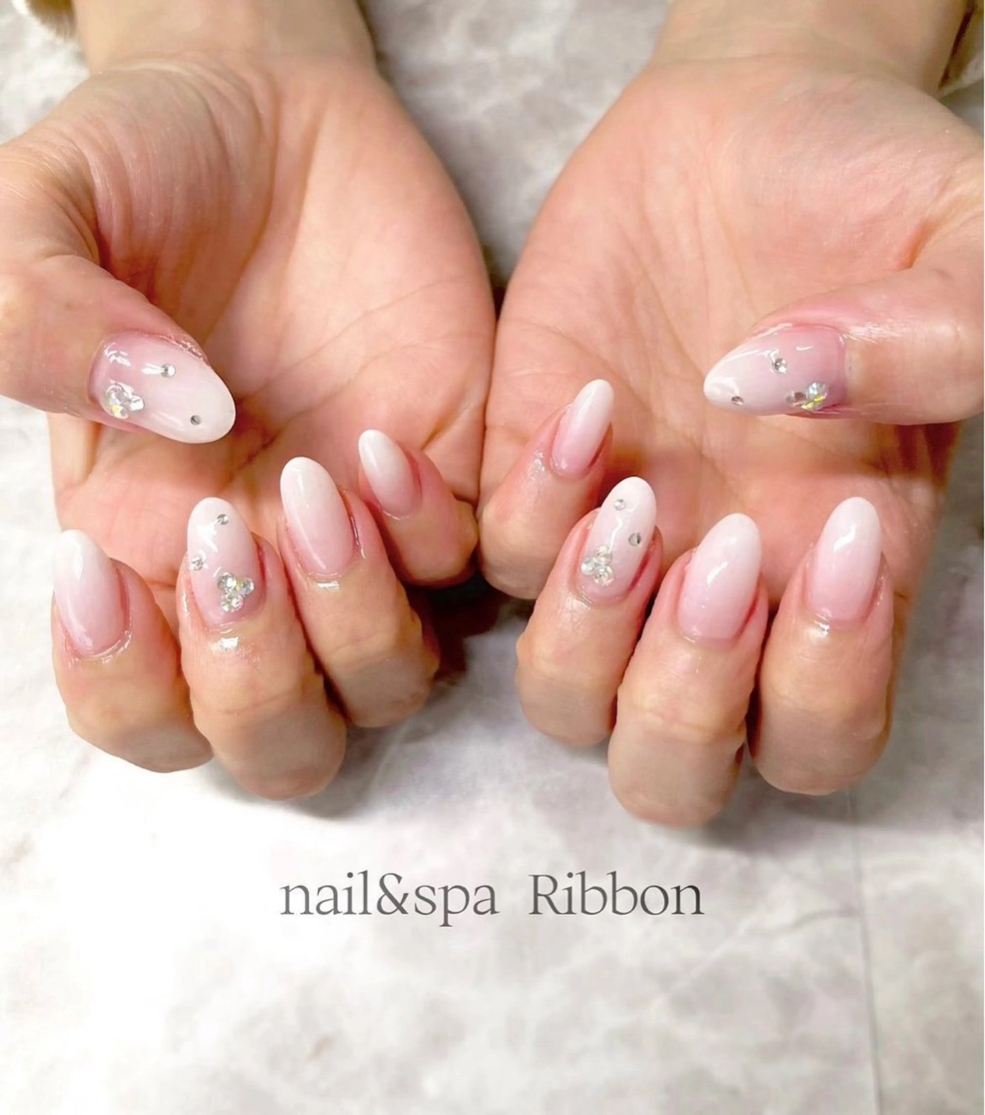 ネイル 東 真百のネイルデザイン