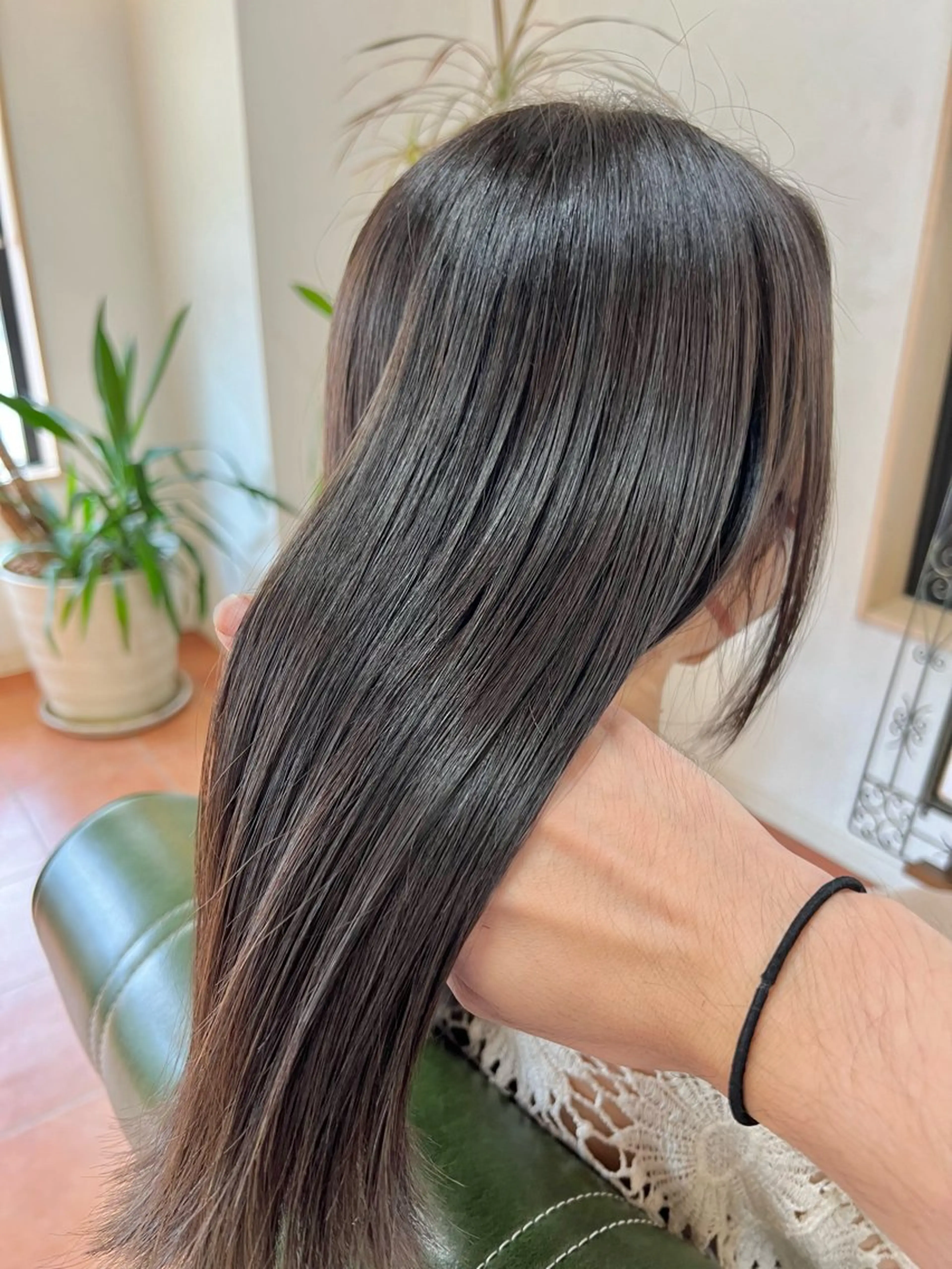 セミロング カラー カット ヘアカラー トリートメント 石井 佑樹のヘアスタイル