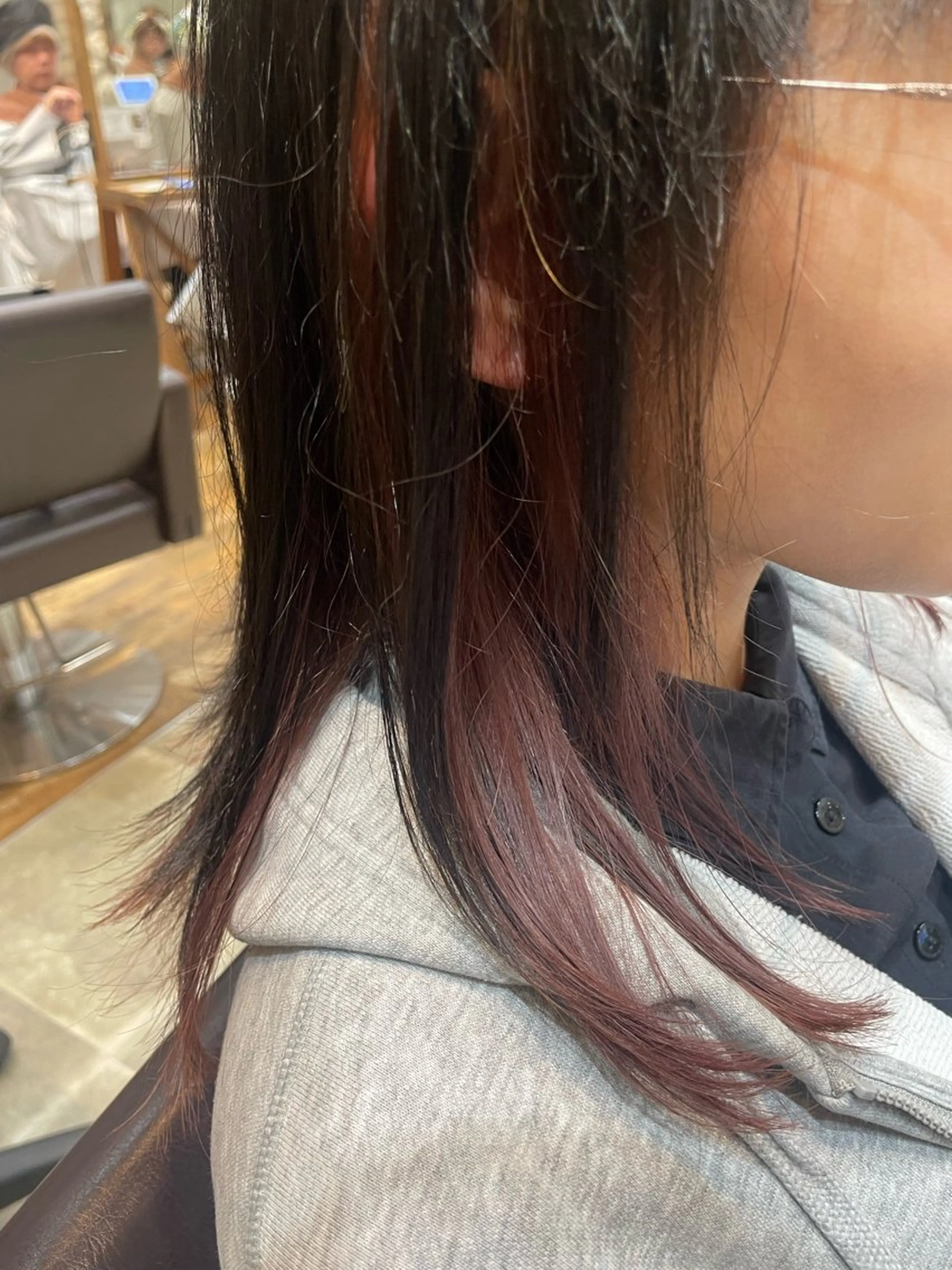 ミディアム カラー イヤリングカラー 樋川 早紀のヘアスタイル