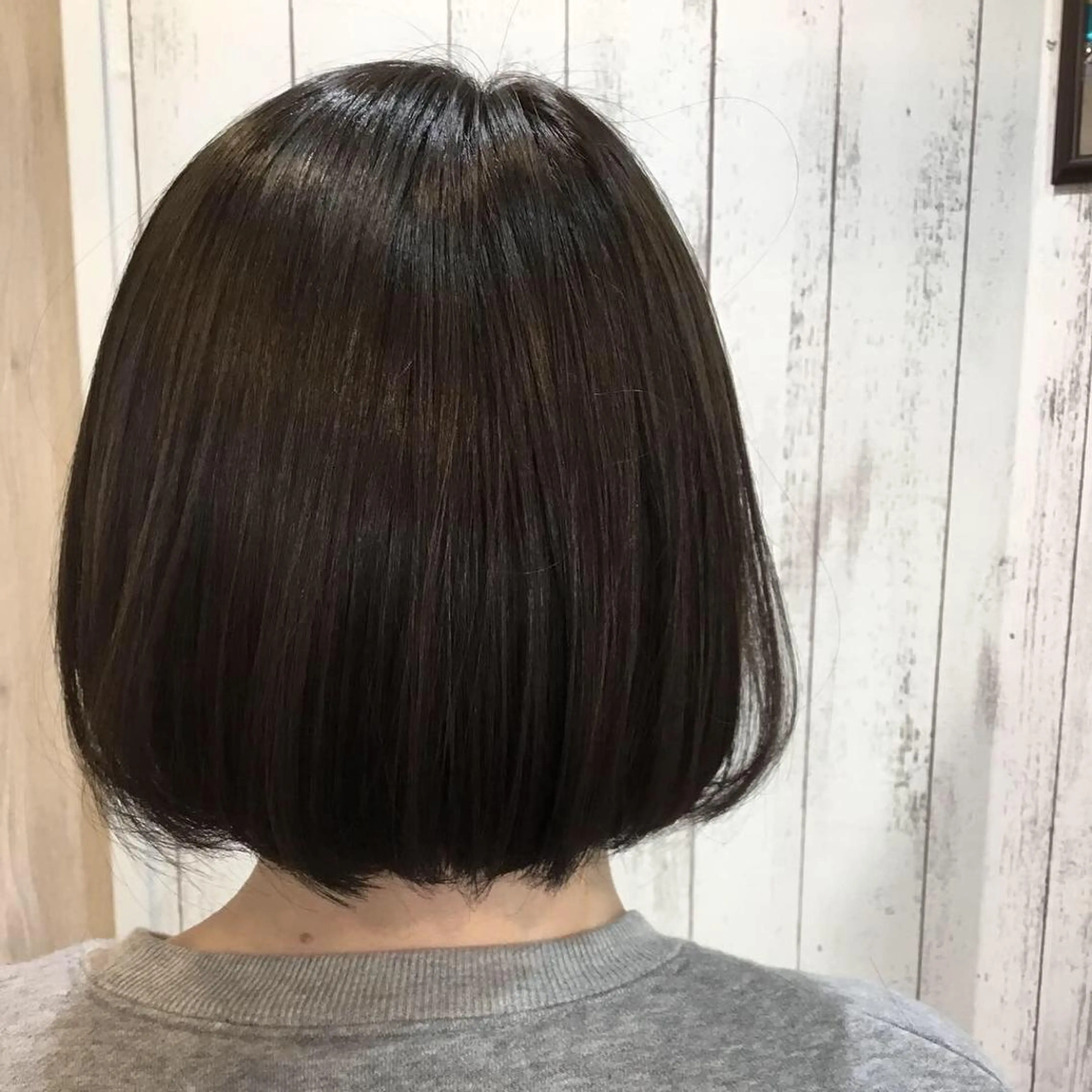 ショート カラー パーマ 金崎 新吾のヘアスタイル