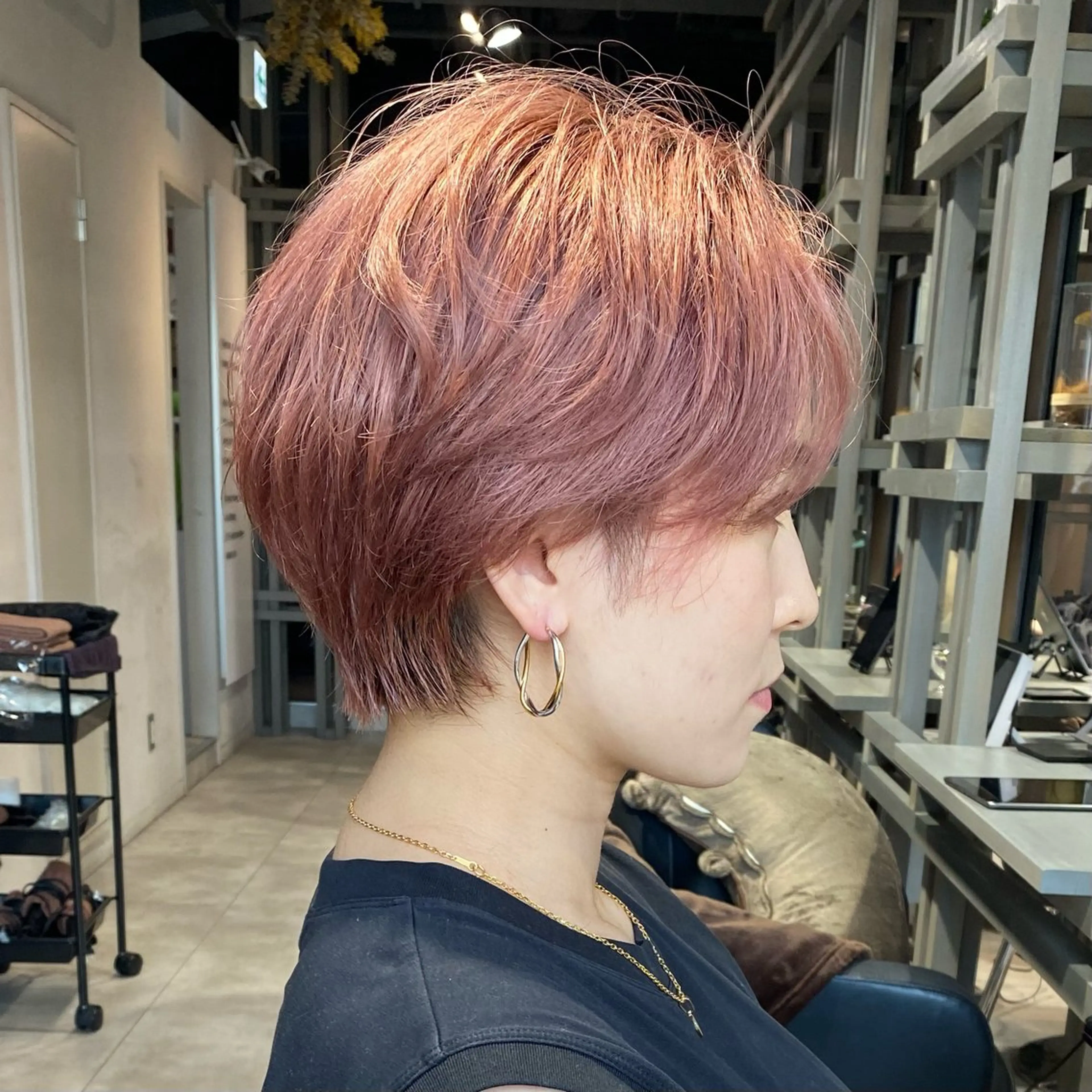 ショート ハイライト 髪質改善 レイヤーカット ショートヘア ショート職人 美容師【KENTA】のヘアスタイル