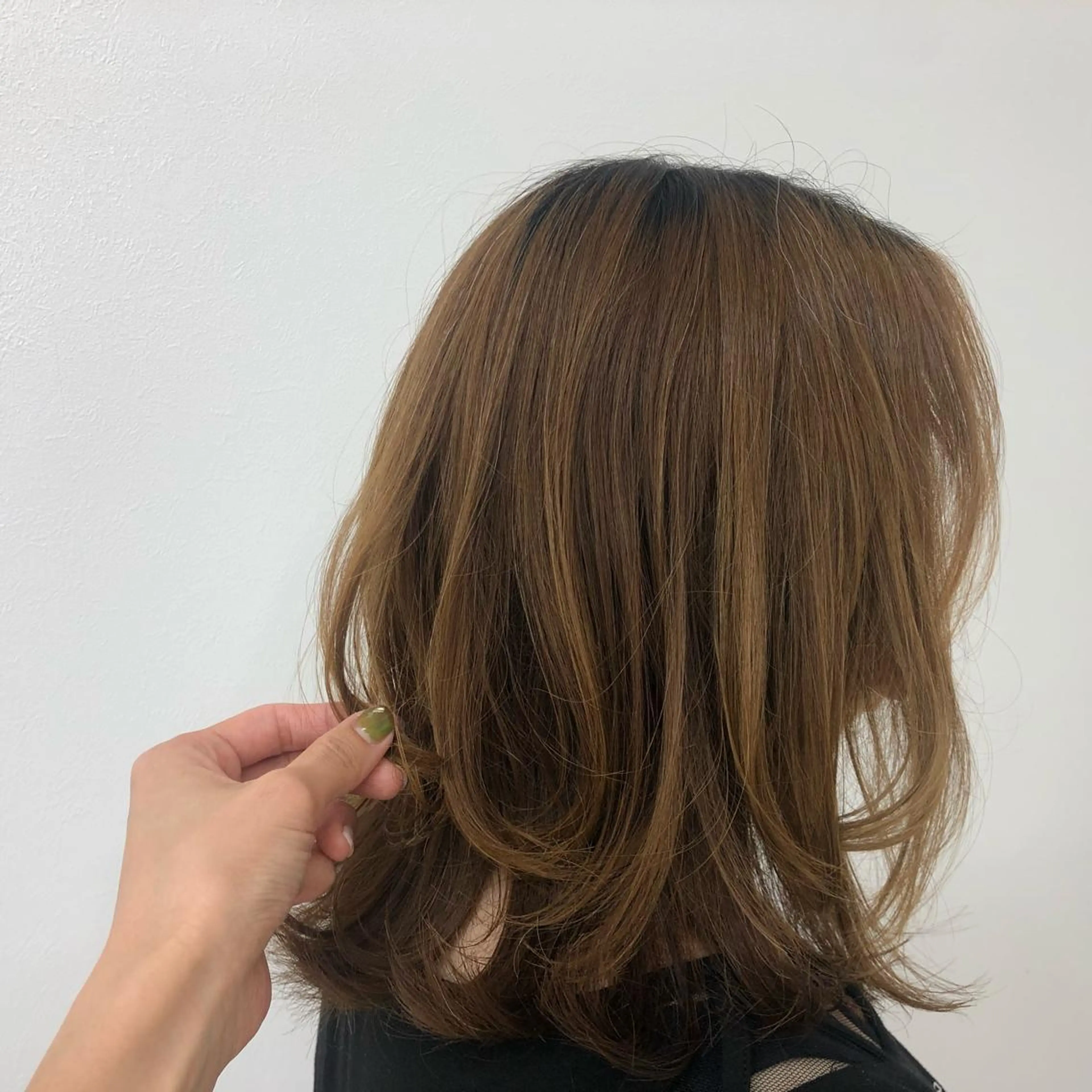 セミロング 堀越 エリのヘアスタイル