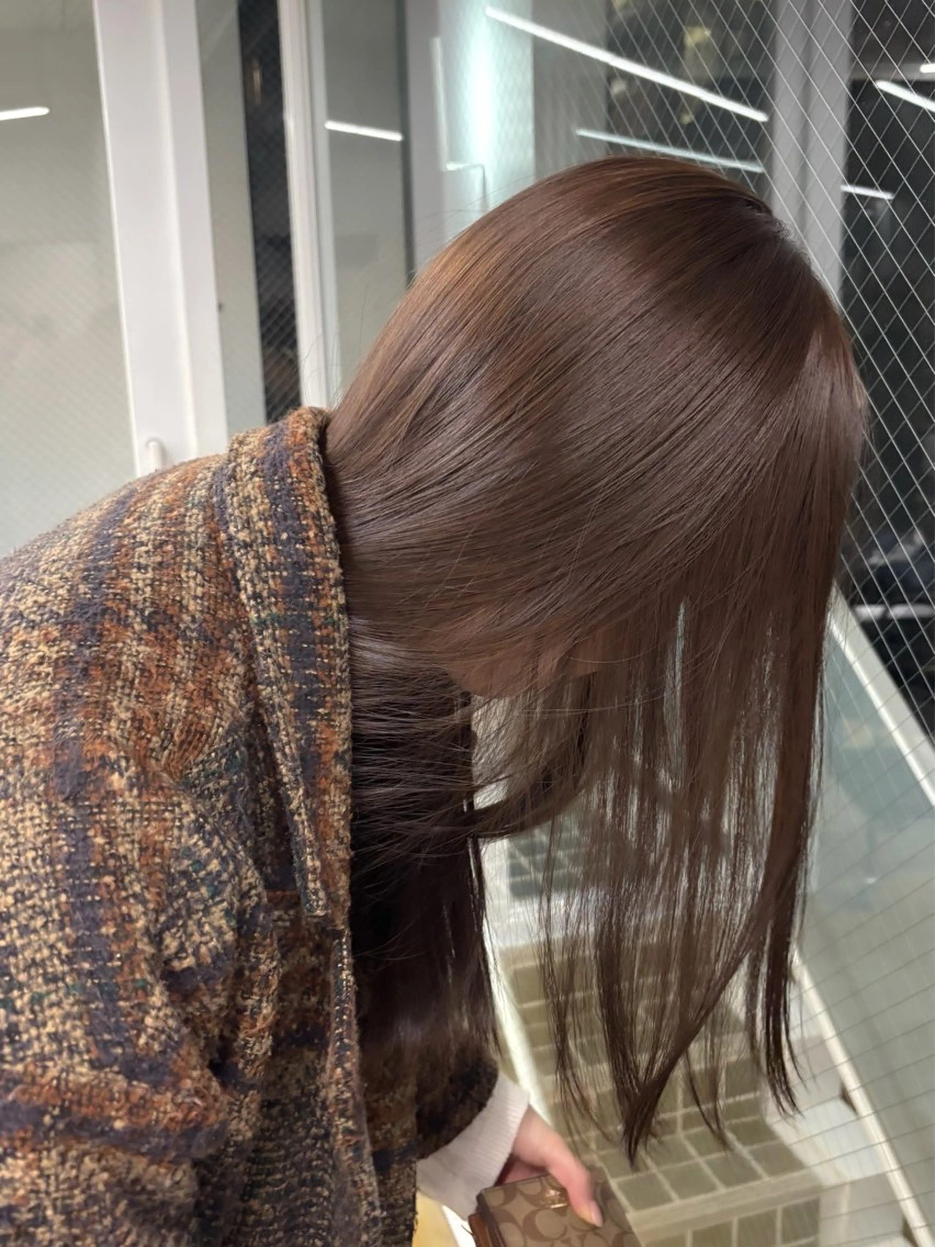 セミロング 𝐀𝐦𝐞𝐫𝐢 /透明感カラーのヘアスタイル