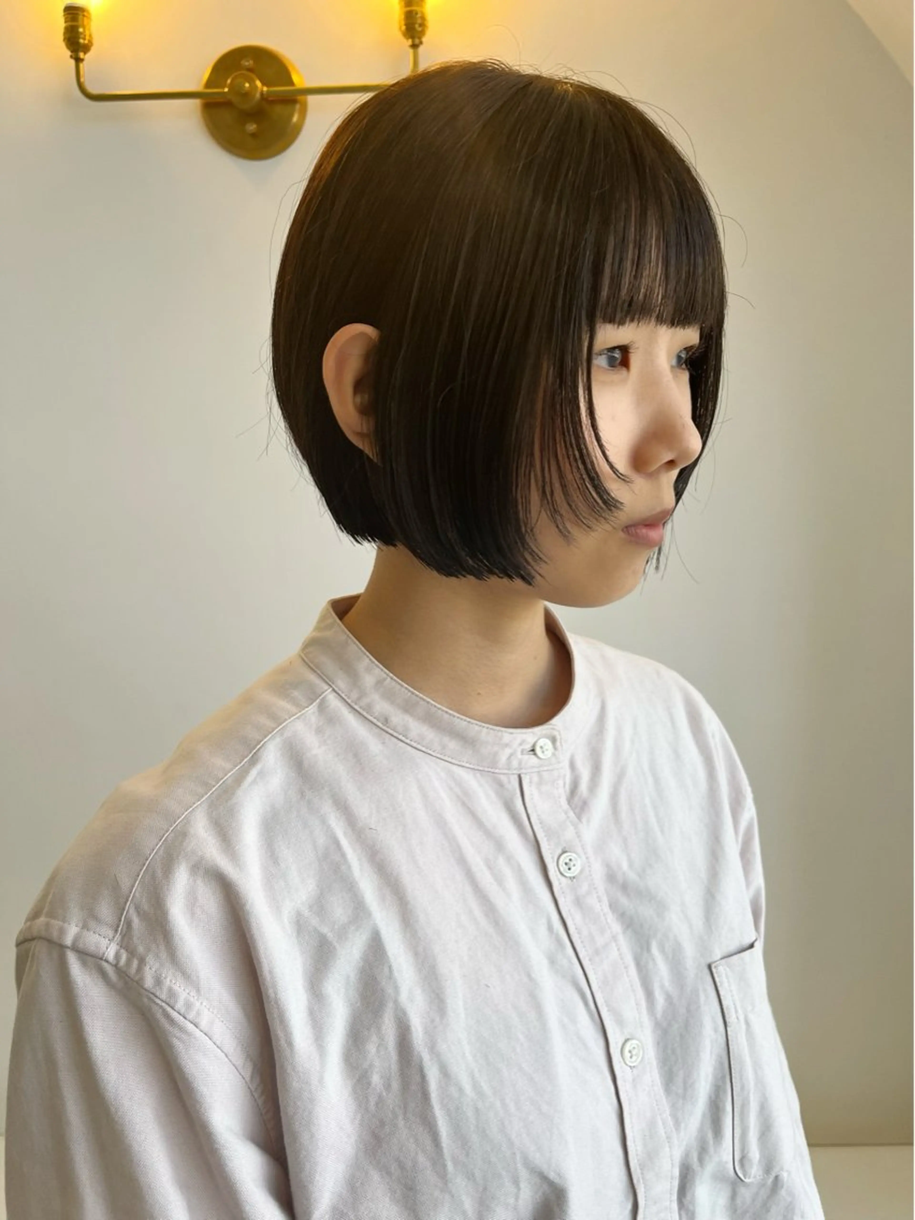 ショート ボブ 顔まわりレイヤー レイヤーカット 網谷 萌夏のヘアスタイル
