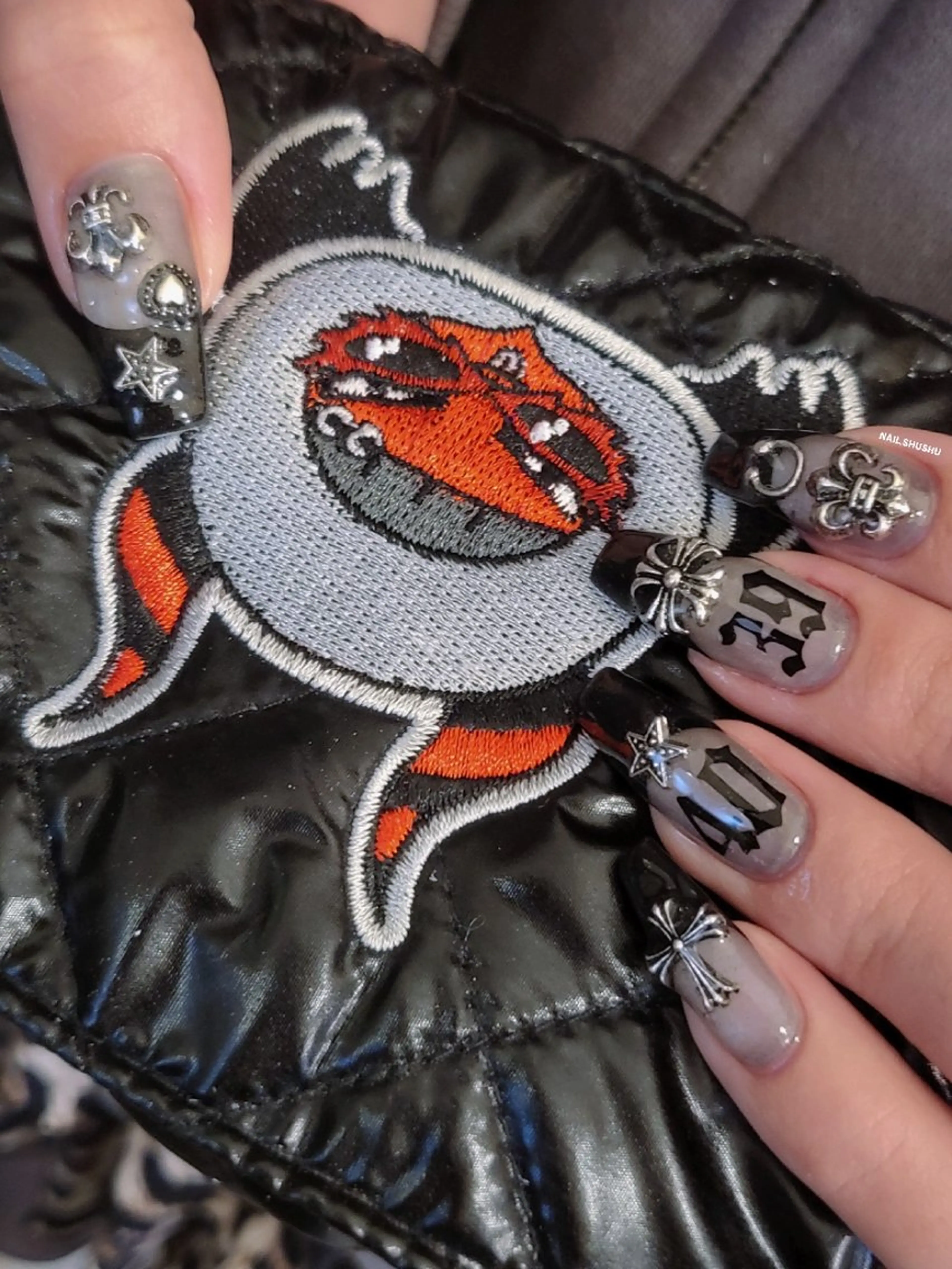 ネイル ハンドネイル 3dパーツ/流行り 👧shushu❤️のネイルデザイン