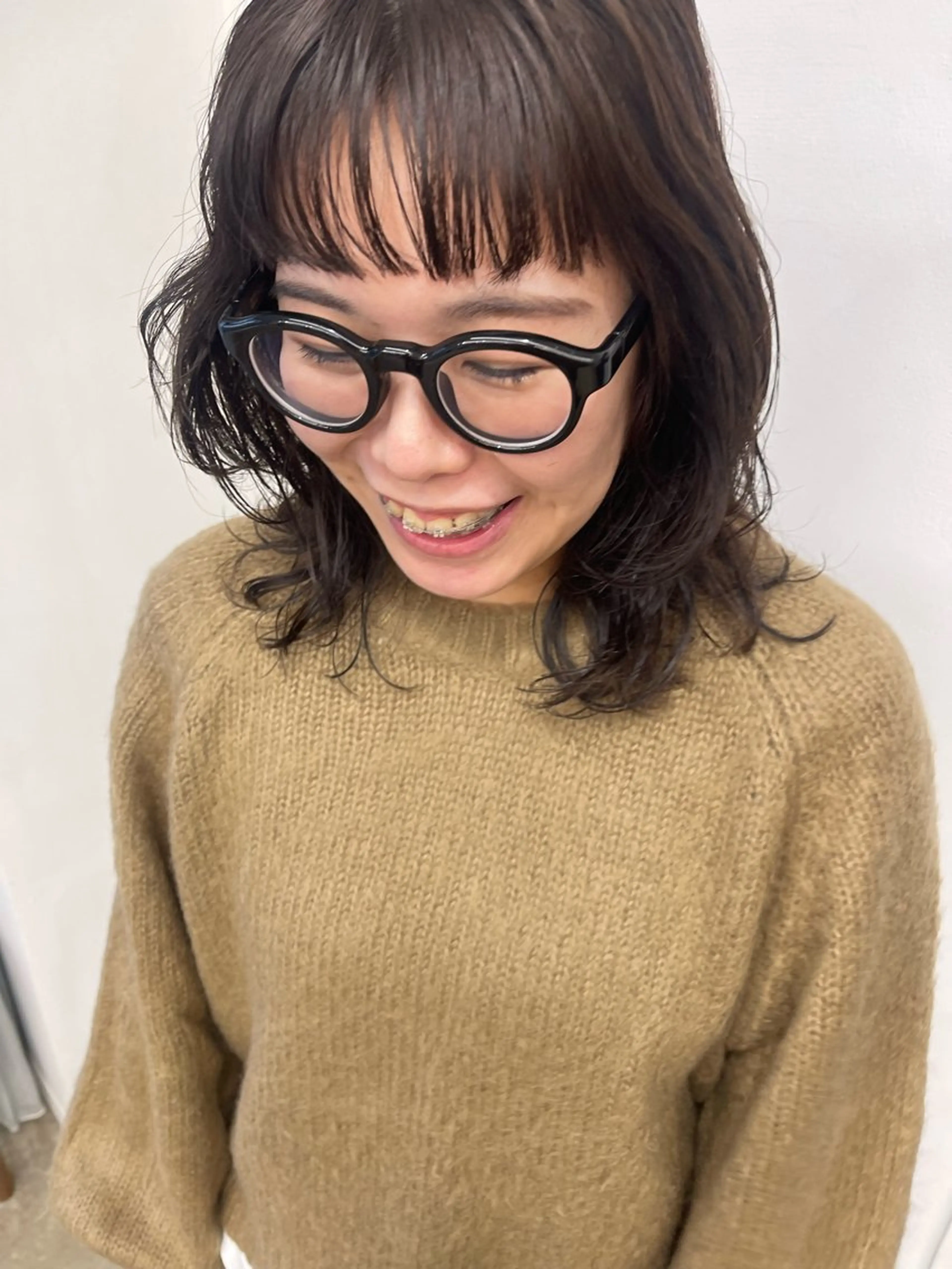 ミディアム カラー パーマ カット パーマ トリートメント 💓パーマ，💗 レイヤーカットのヘアスタイル