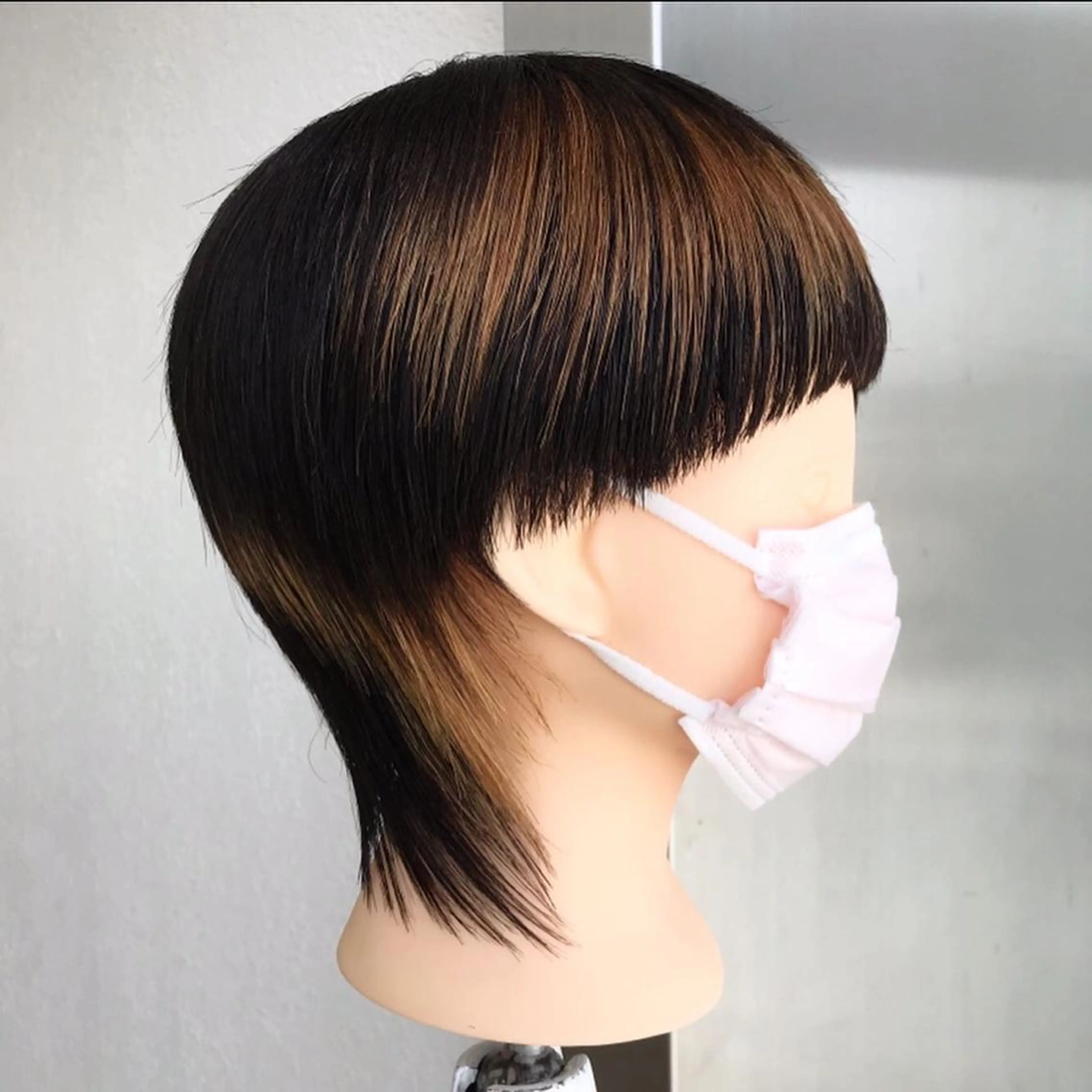 ショート ヘアカラー 石田 有矢のヘアスタイル