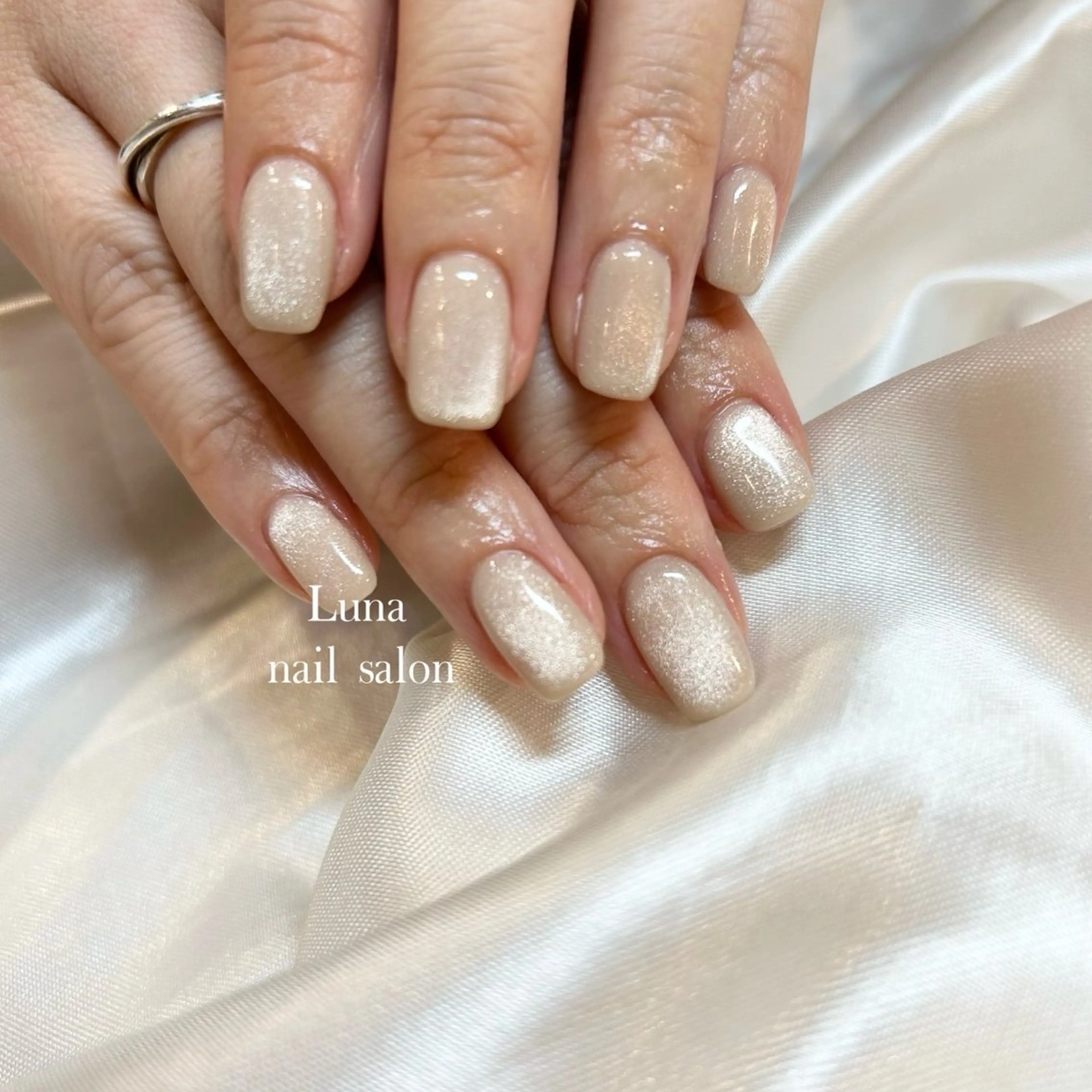 ネイル Silver Lunaのネイルデザイン