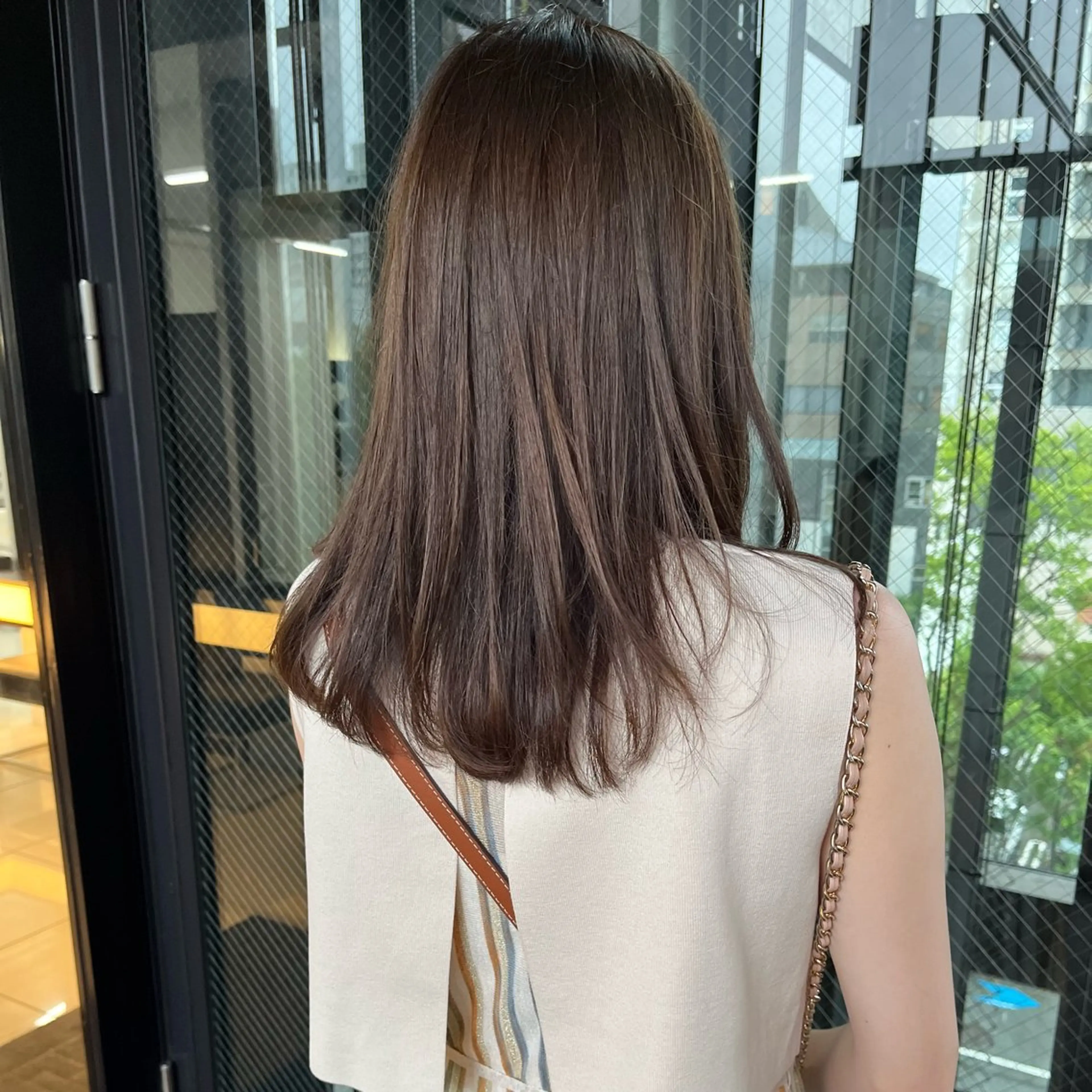 セミロング カラー ブルーカラー 透明感カラー カット ヘアカラー トリートメント ハタケヤマヨシキ ／BOOTHのヘアスタイル