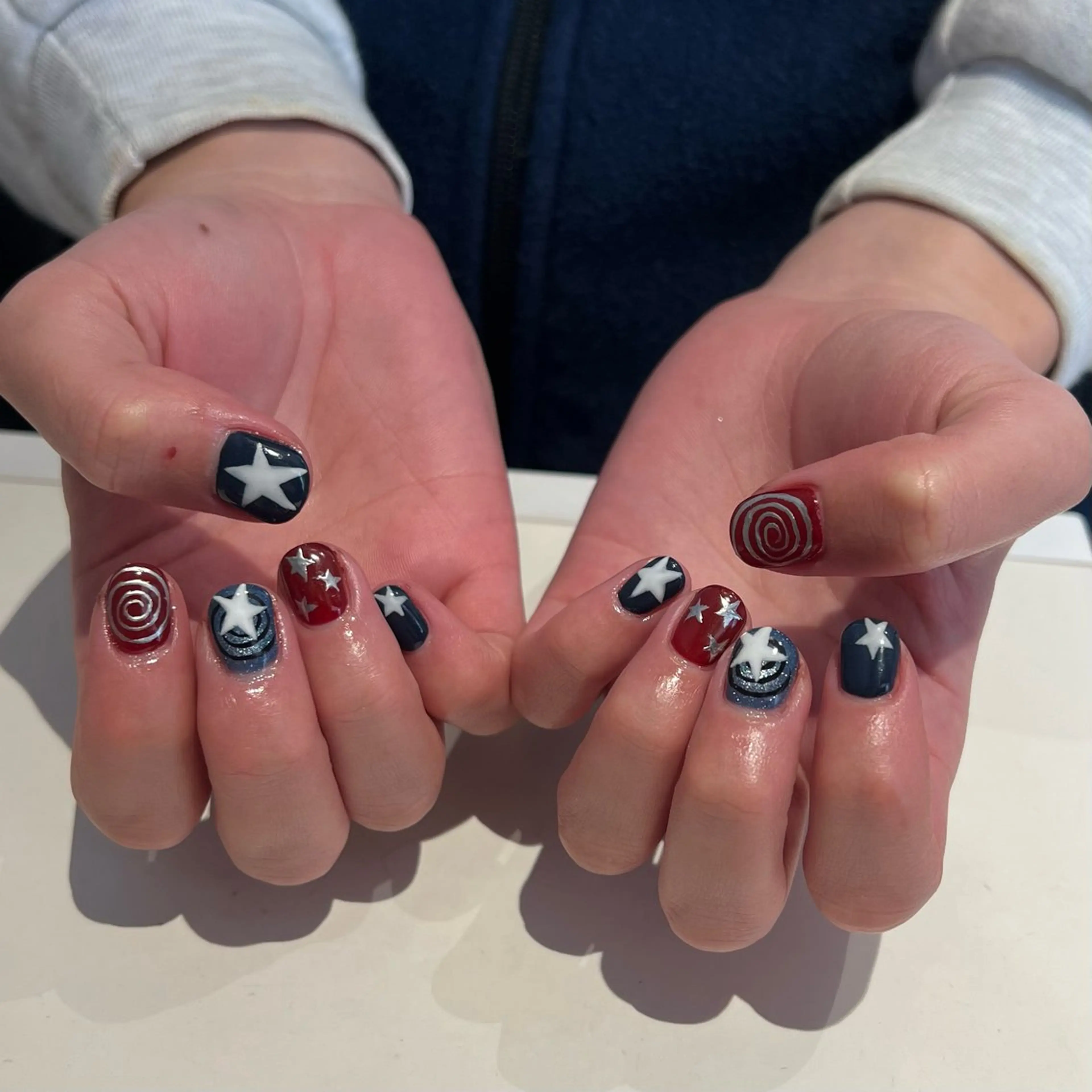 ネイル ハンドネイル 高橋 麻里子のネイルデザイン