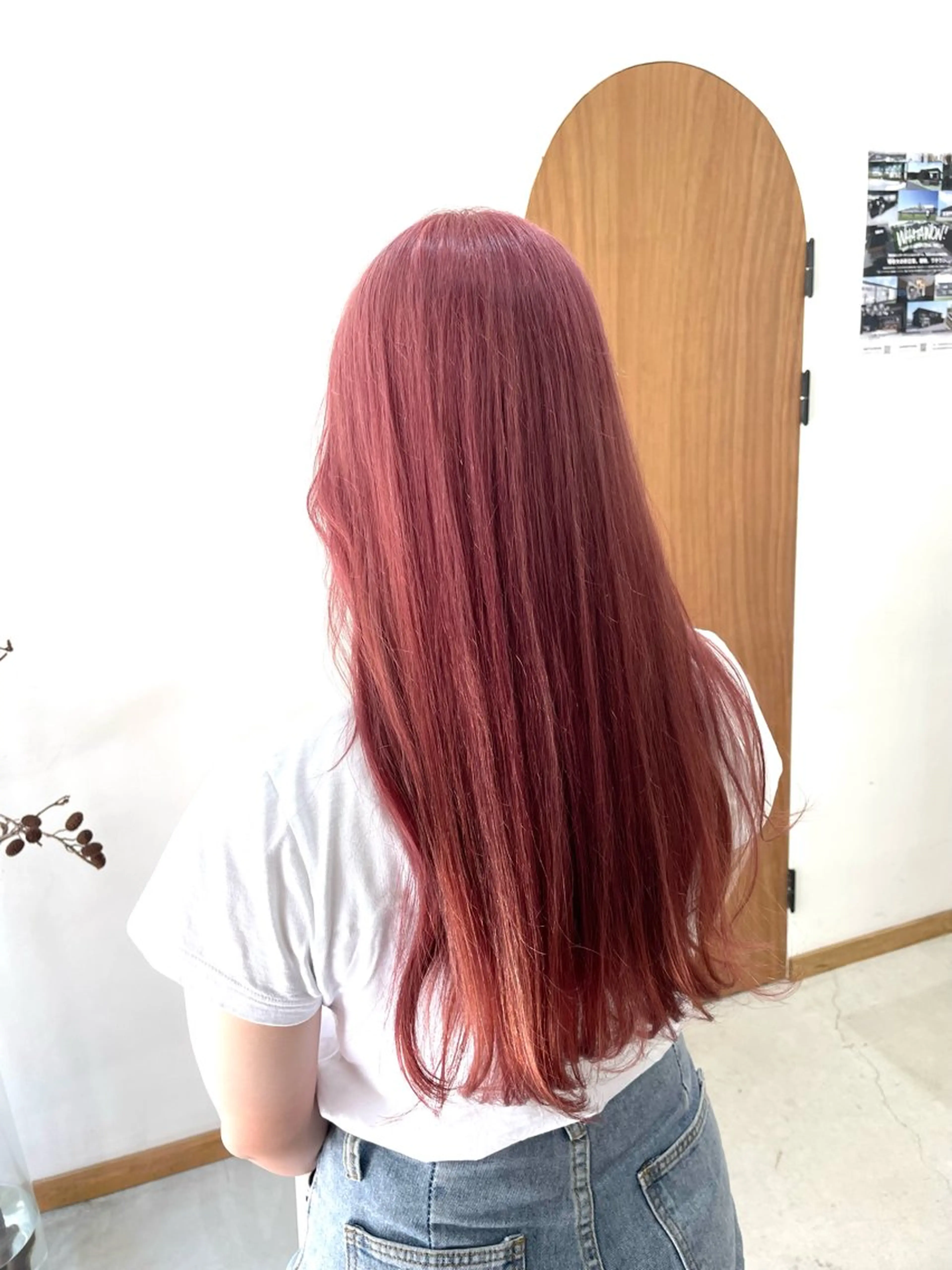 ロング カラー ブリーチ ハイトーンカラー ピンクカラー カット ヘアカラー 慎太朗/パーマ/ボブ /センターパートのヘアスタイル