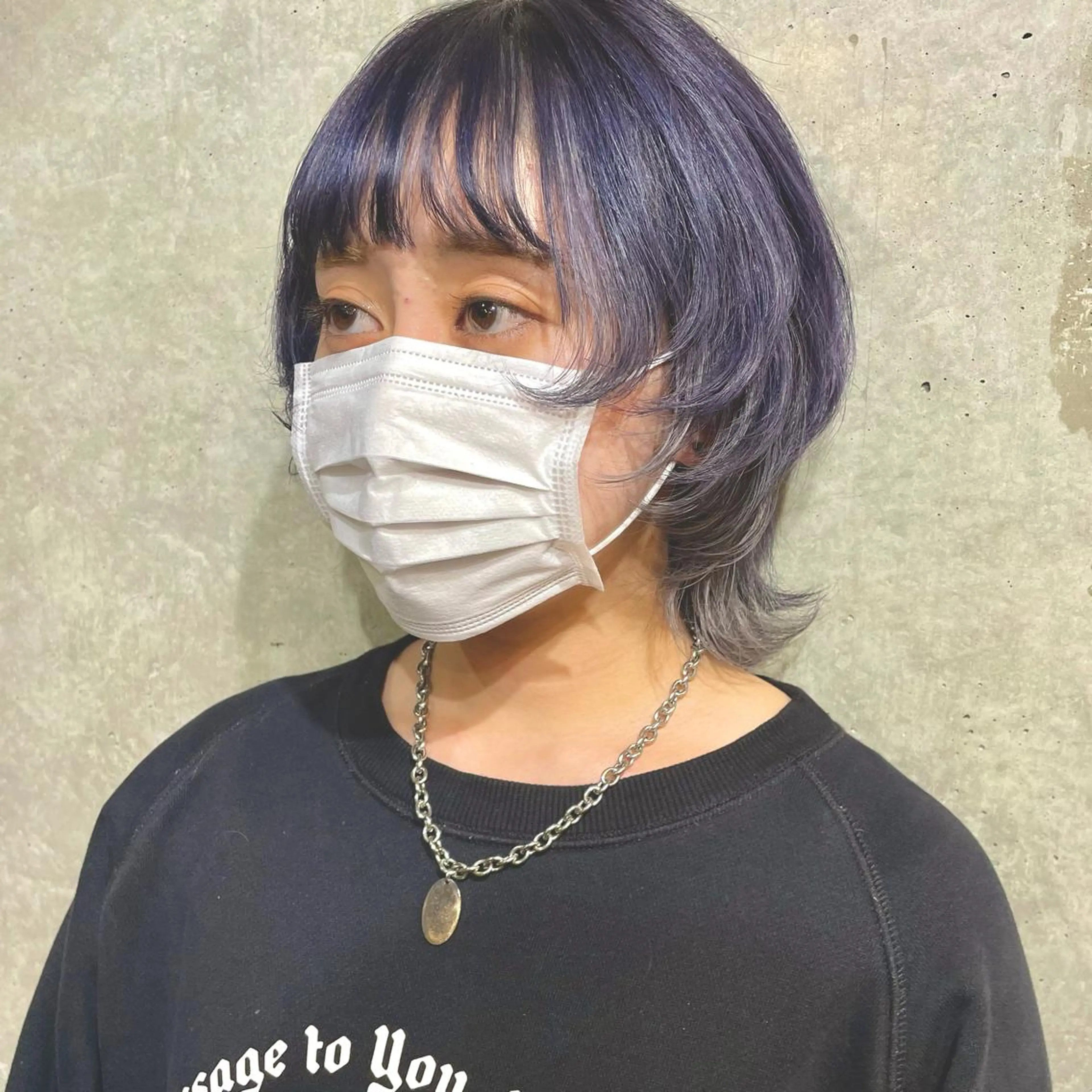 ミディアム カラー アディクシーカラー ブリーチ ケアブリーチ ダブルカラー イヤリングカラー カット ヘアカラー トリートメント もにか🌞原宿/渋谷 🌝ブリーチカラーのヘアスタイル