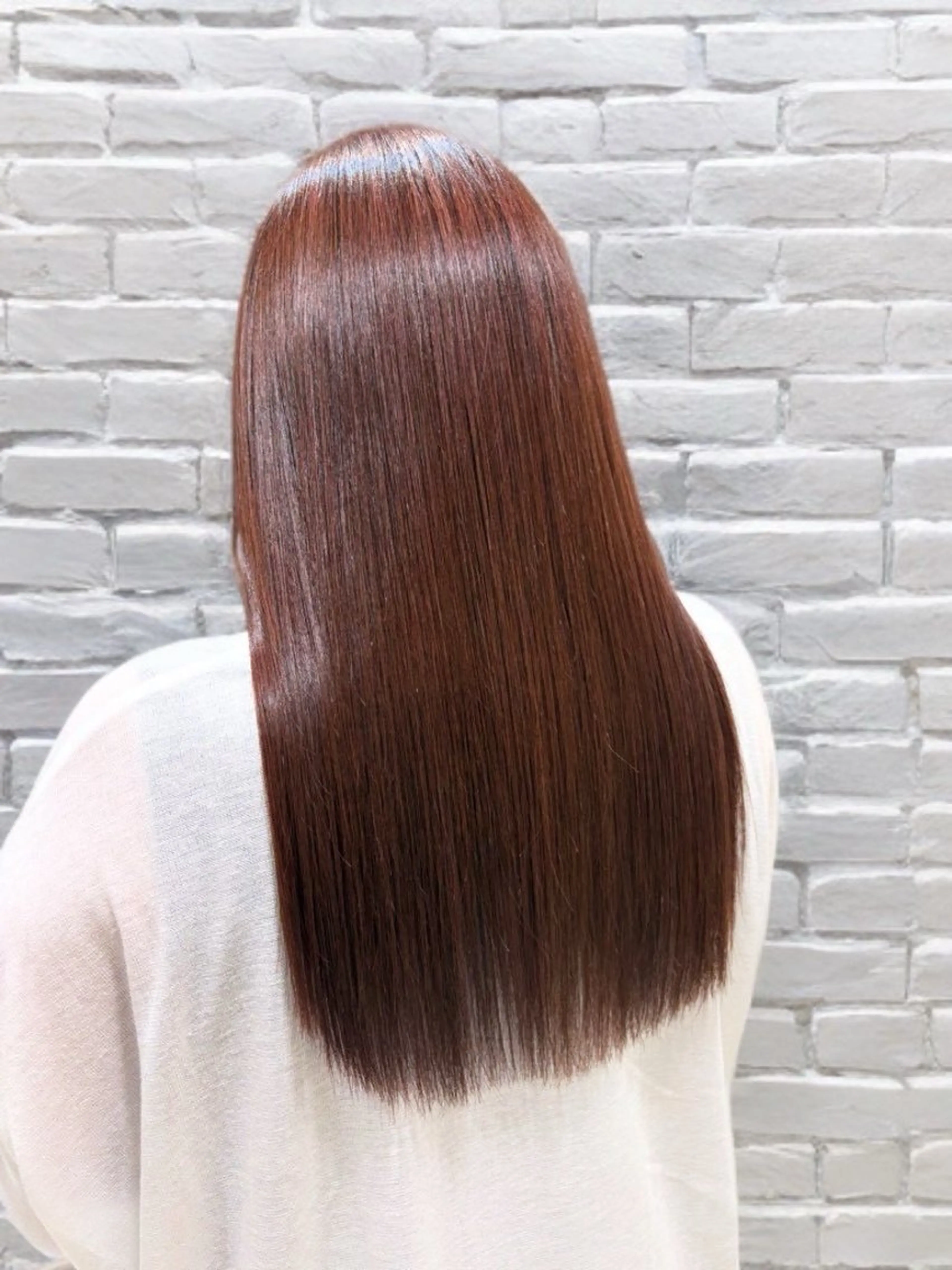 ロング 岩岡 つなみのヘアスタイル