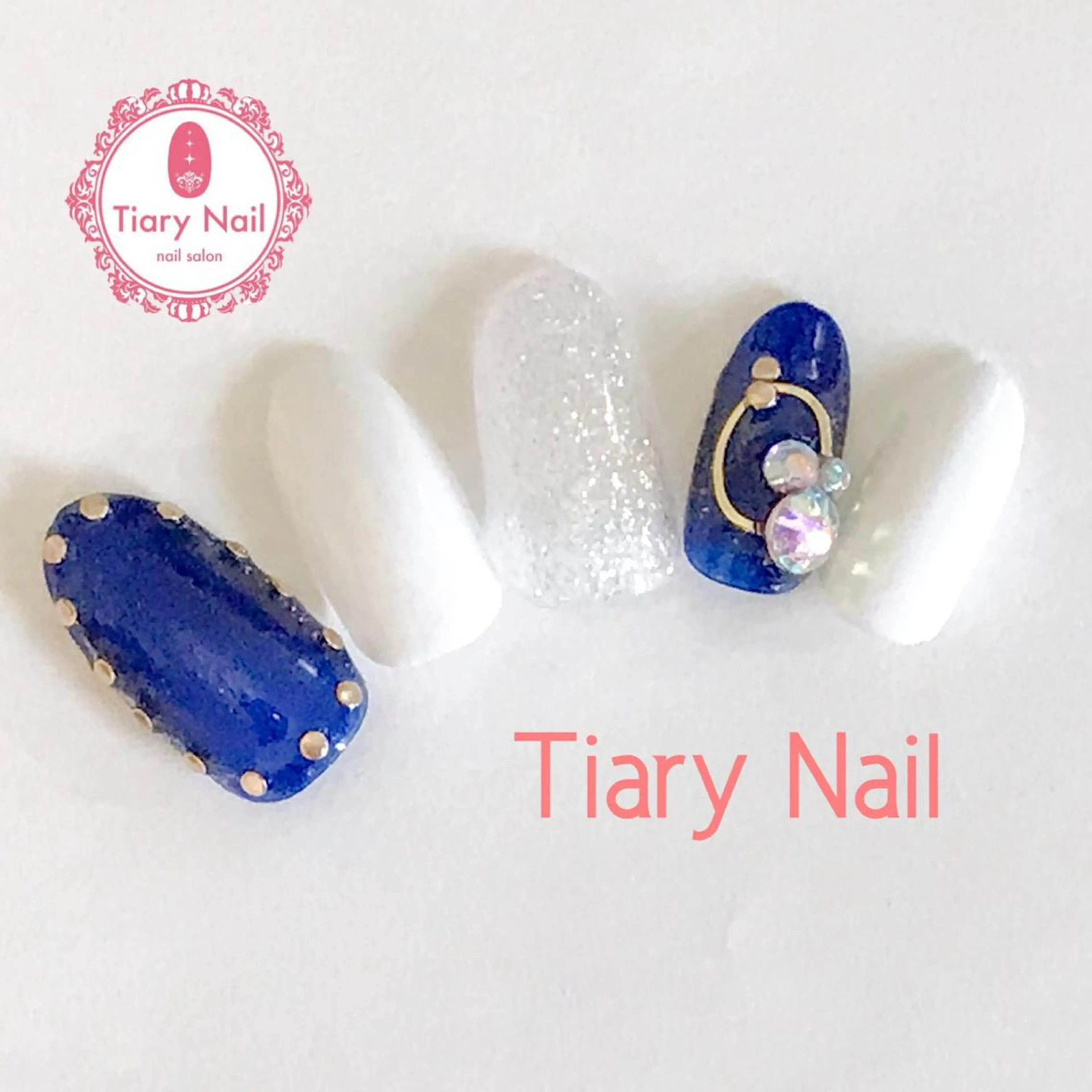 ネイル tiarynail K K🐼のネイルデザイン