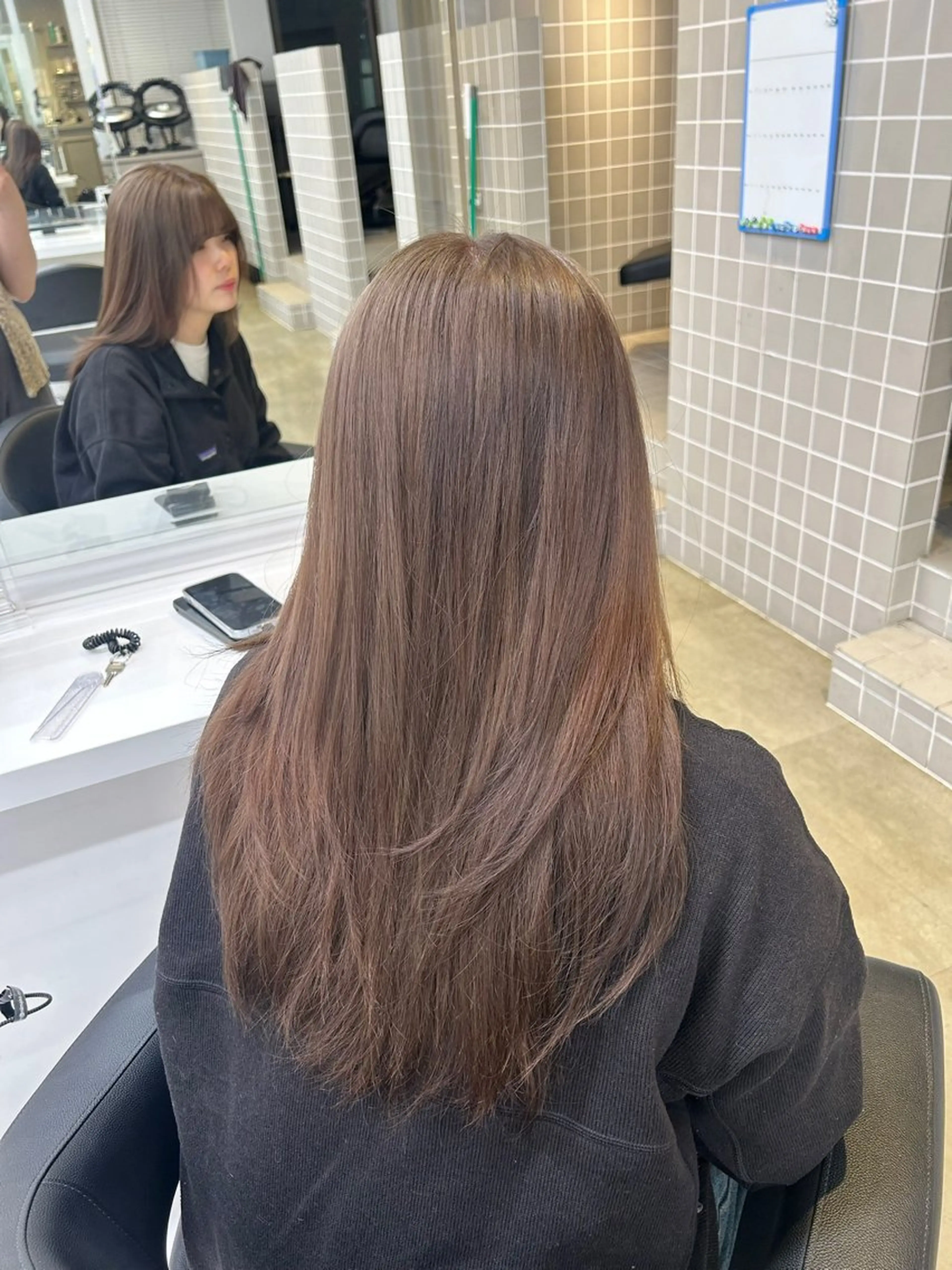 カラー ヘアカラー トリートメント 透明感ベージュ🤎 ナチュラルレイヤーのヘアスタイル