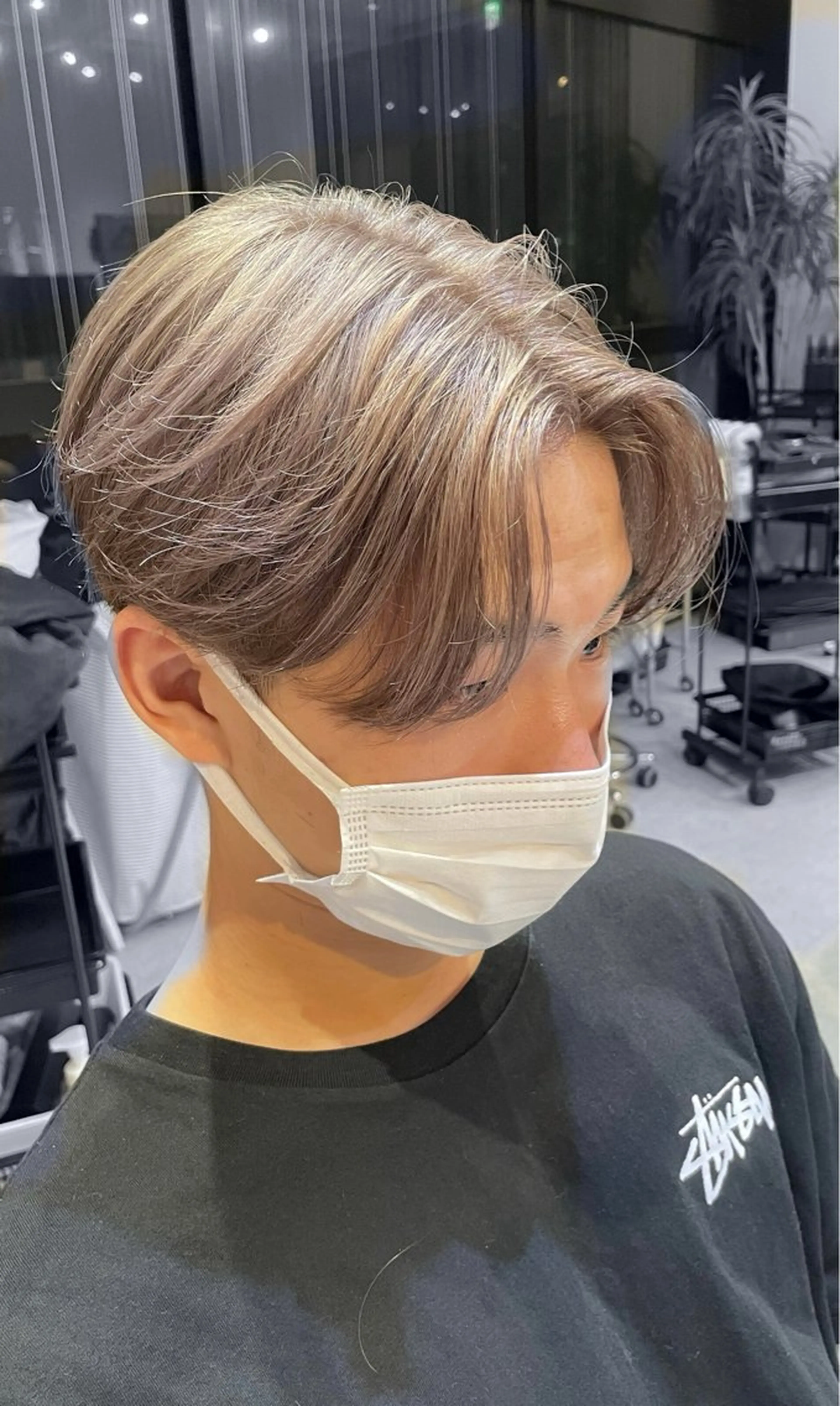 カラー メンズ センターパート ダウンパーマ カルマパーマ マッシュ メンズパーマ カット ヘアカラー 野村 俊太のヘアスタイル