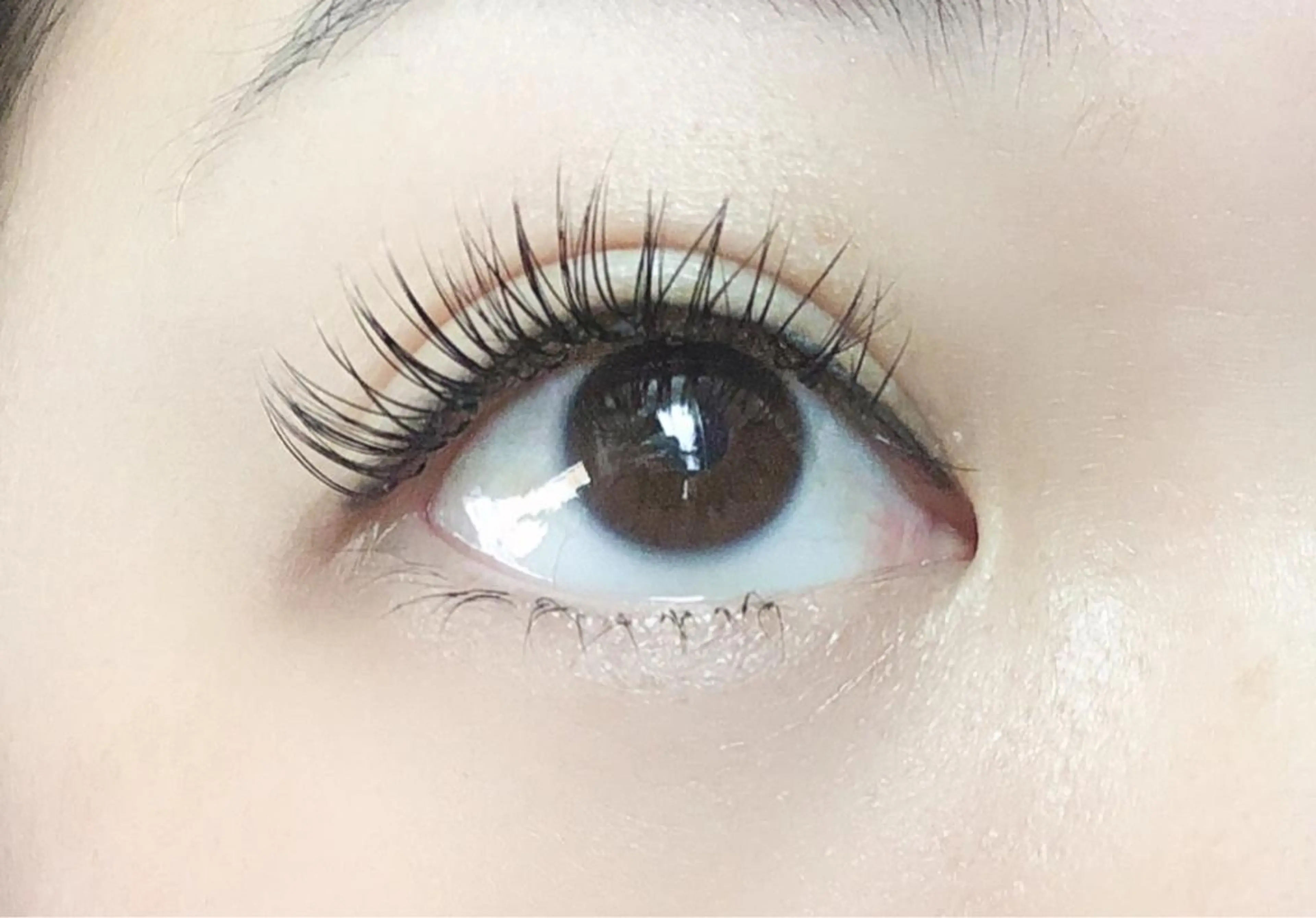 マツエク・マツパ laera 佐藤のヘアスタイル