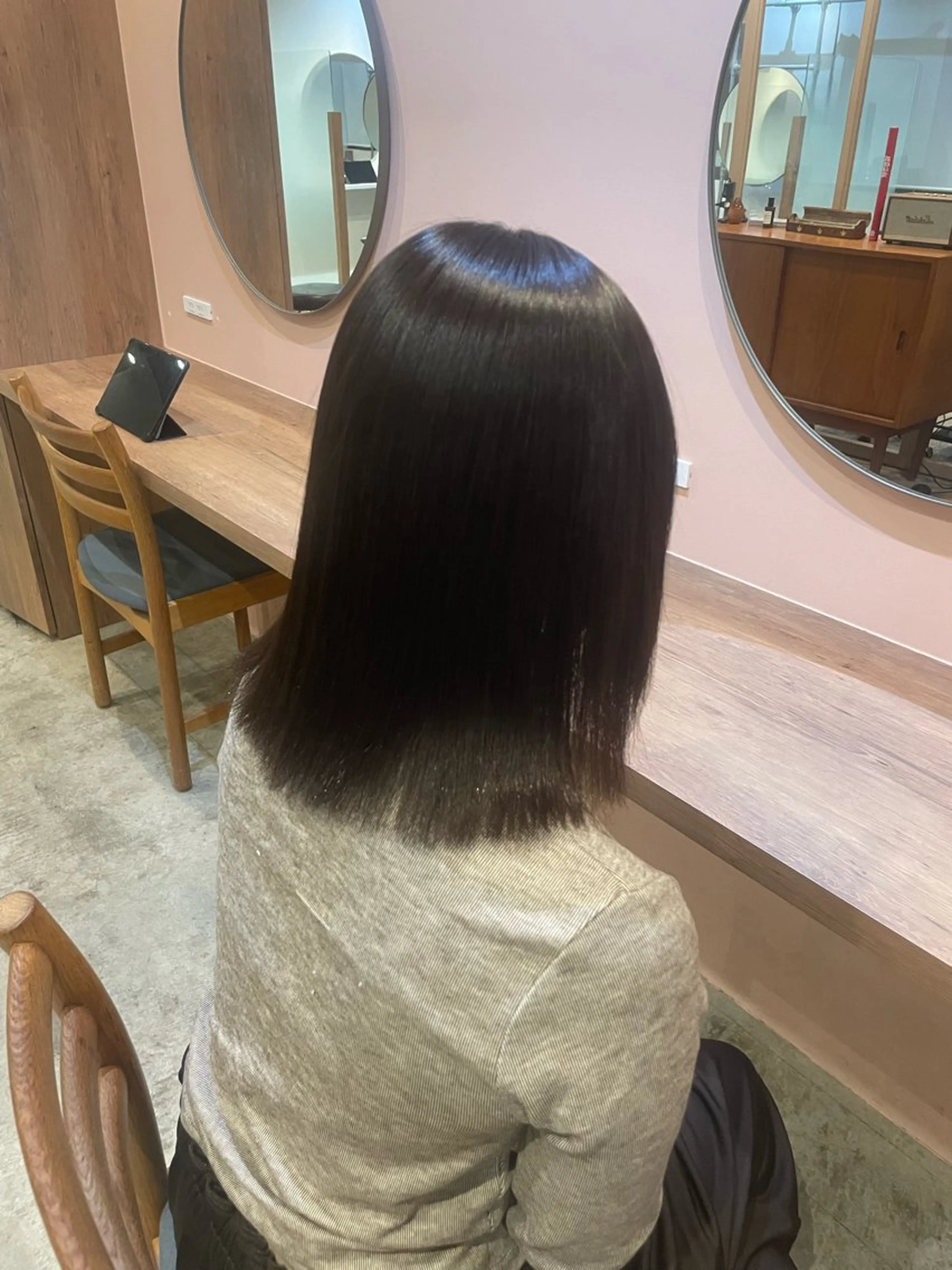 ミディアム カラー ミディアムパーマ 縮毛矯正 トリートメント 酸性ストレート カット ヘアカラー パーマ 縮毛矯正 トリートメント ゆるふわガーリーst yle🩰yuukaのヘアスタイル