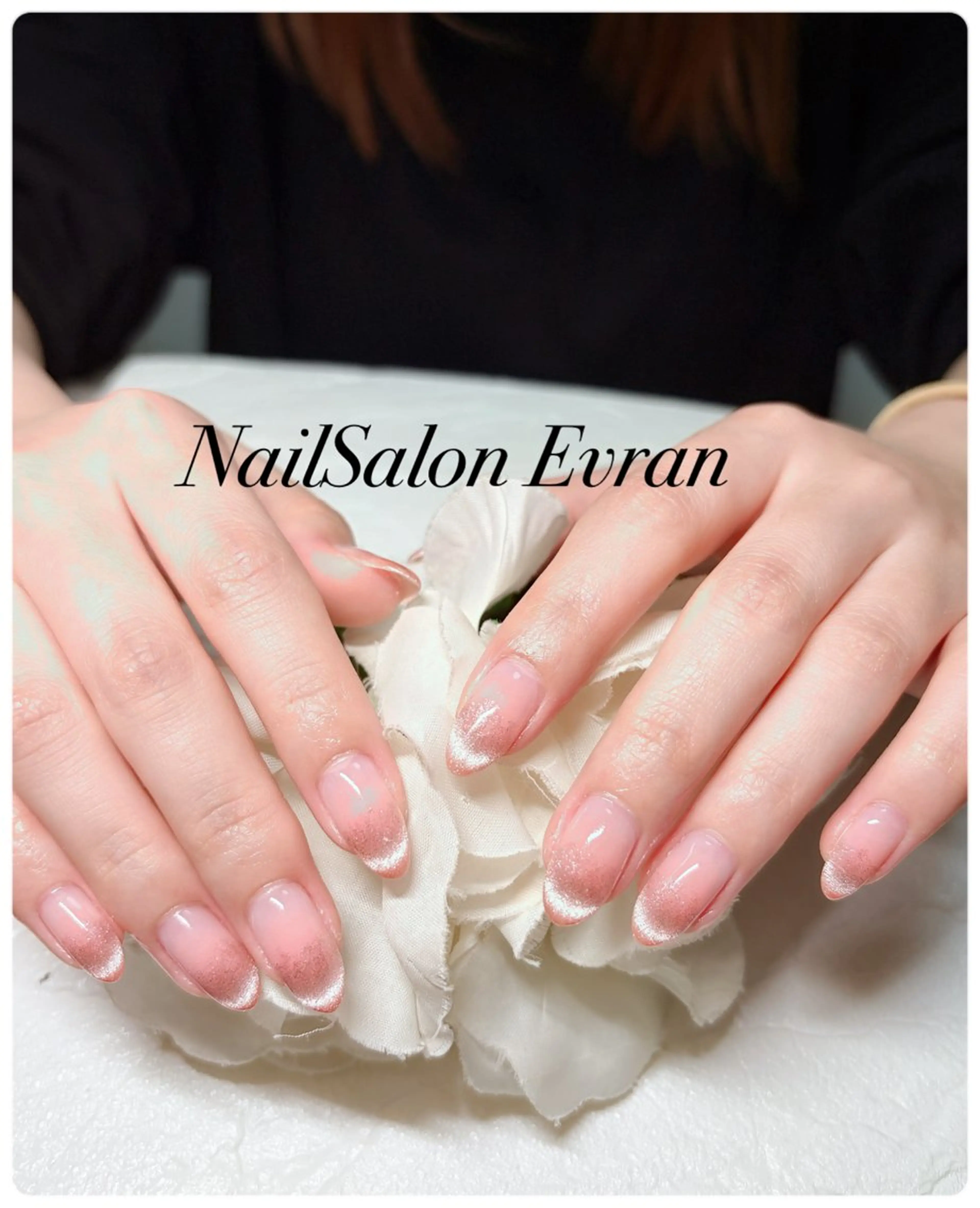 ネイル アートネイル フレンチネイル ジェルネイル マグネットネイル マグネットフレンチ ハンドネイル Nail salon Evranのネイルデザイン