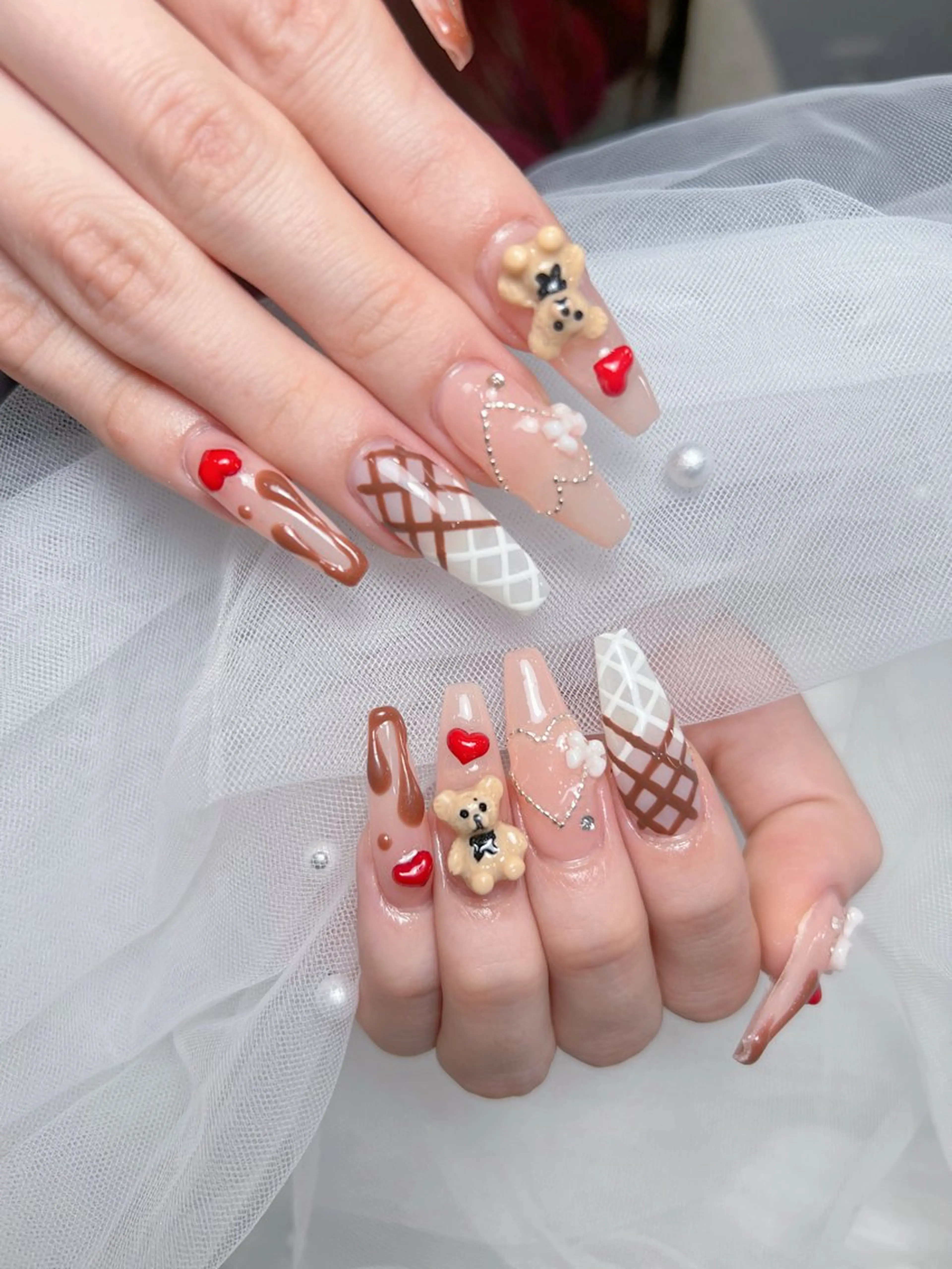 ネイル アートネイル オーロラネイル チークネイル 長さ出し フットネイル Miya _nailのネイルデザイン