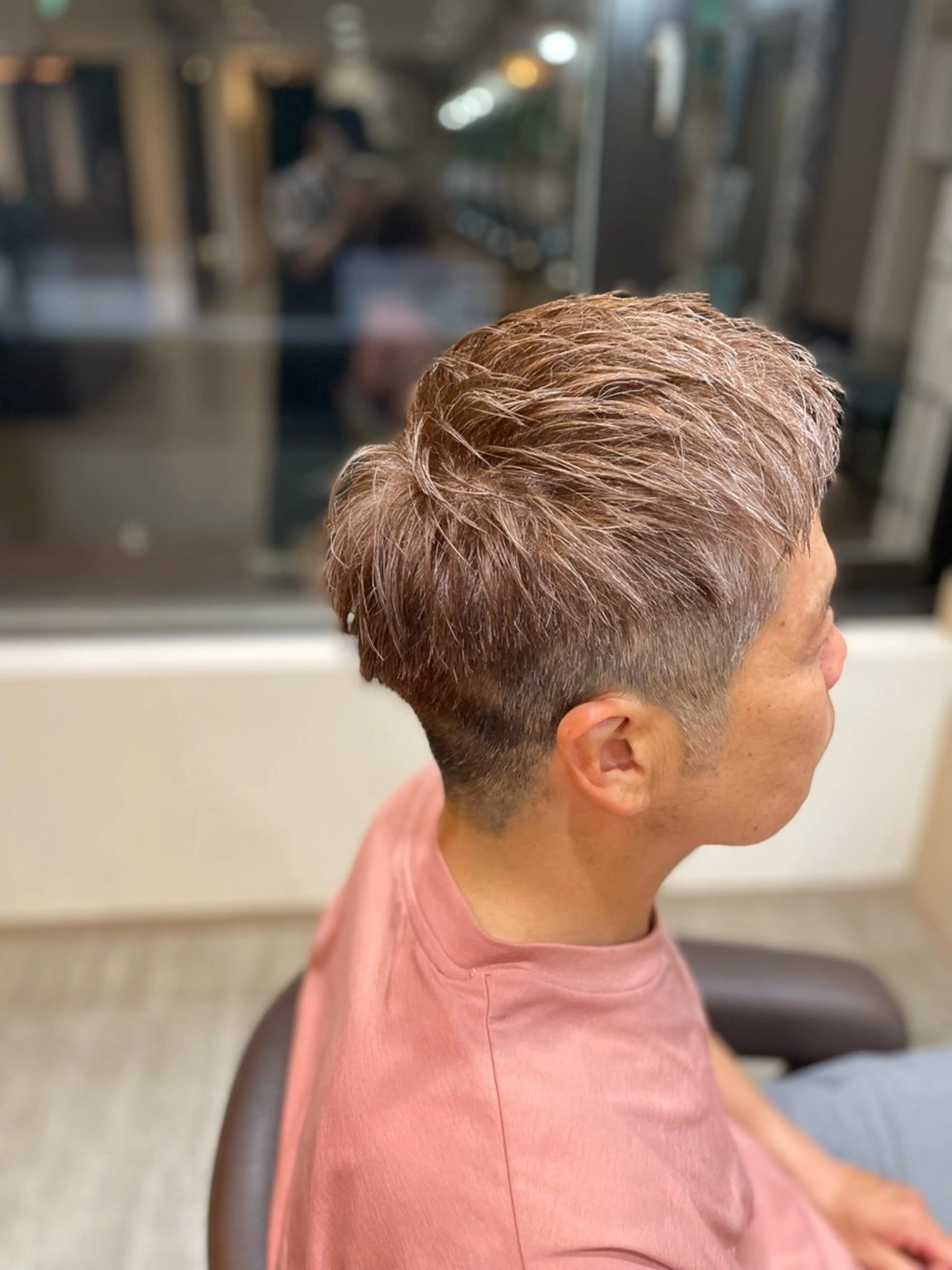 カラー メンズ フェードカット カット ヘアカラー 勘場 万菜華のヘアスタイル