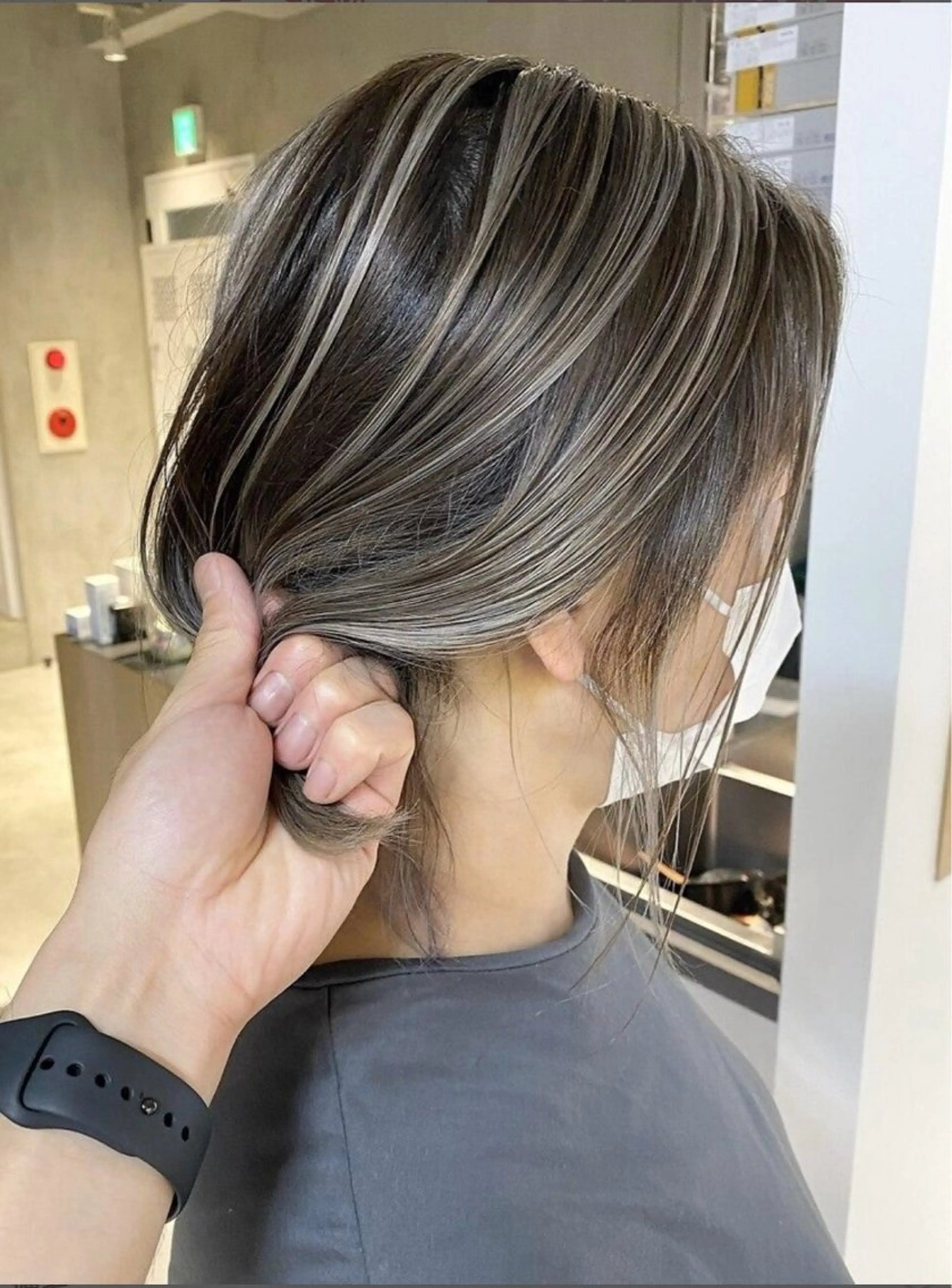 カラー 渡邉 里葉のヘアスタイル