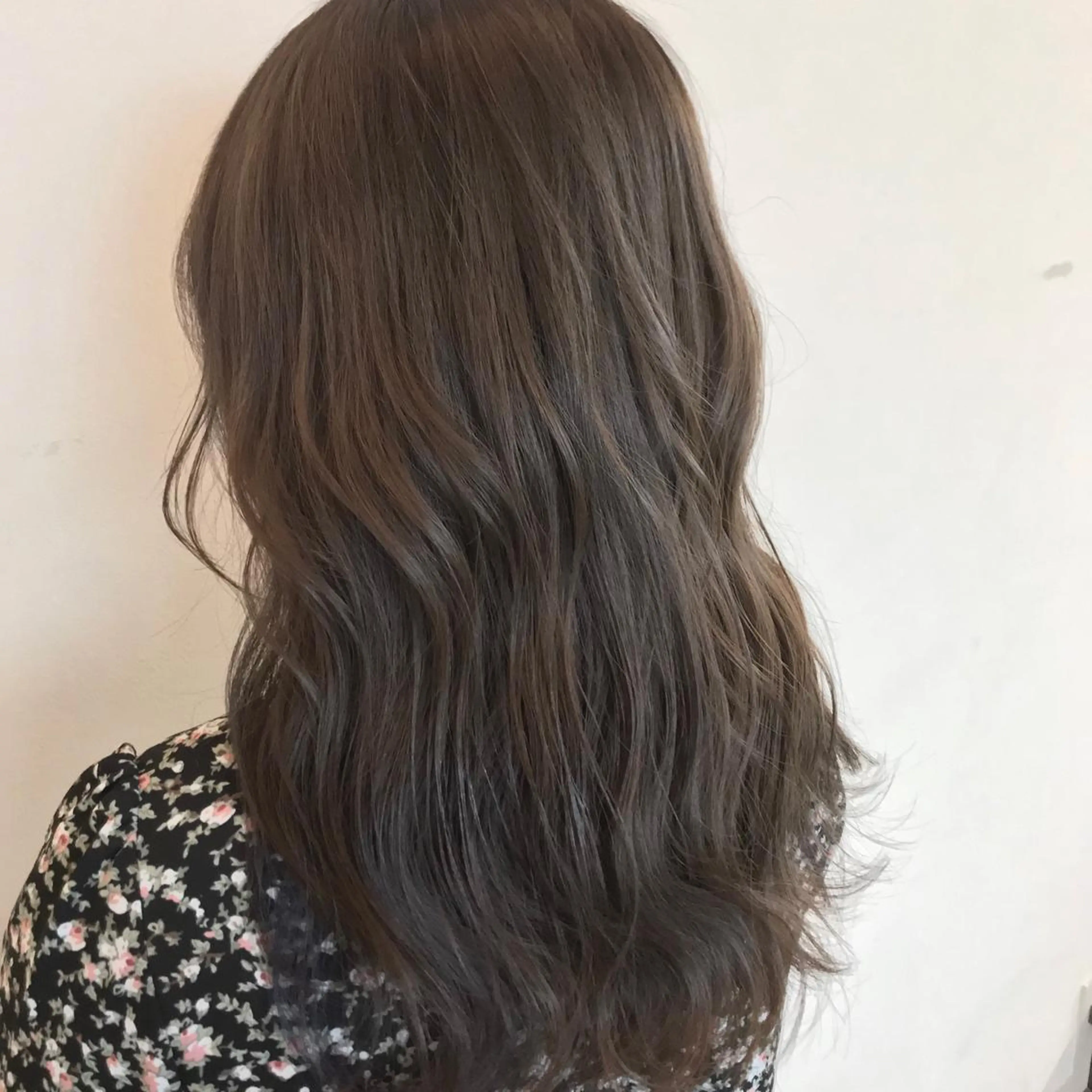 セミロング カラー 透明感カラー ダブルカラー 中塚 義人のヘアスタイル