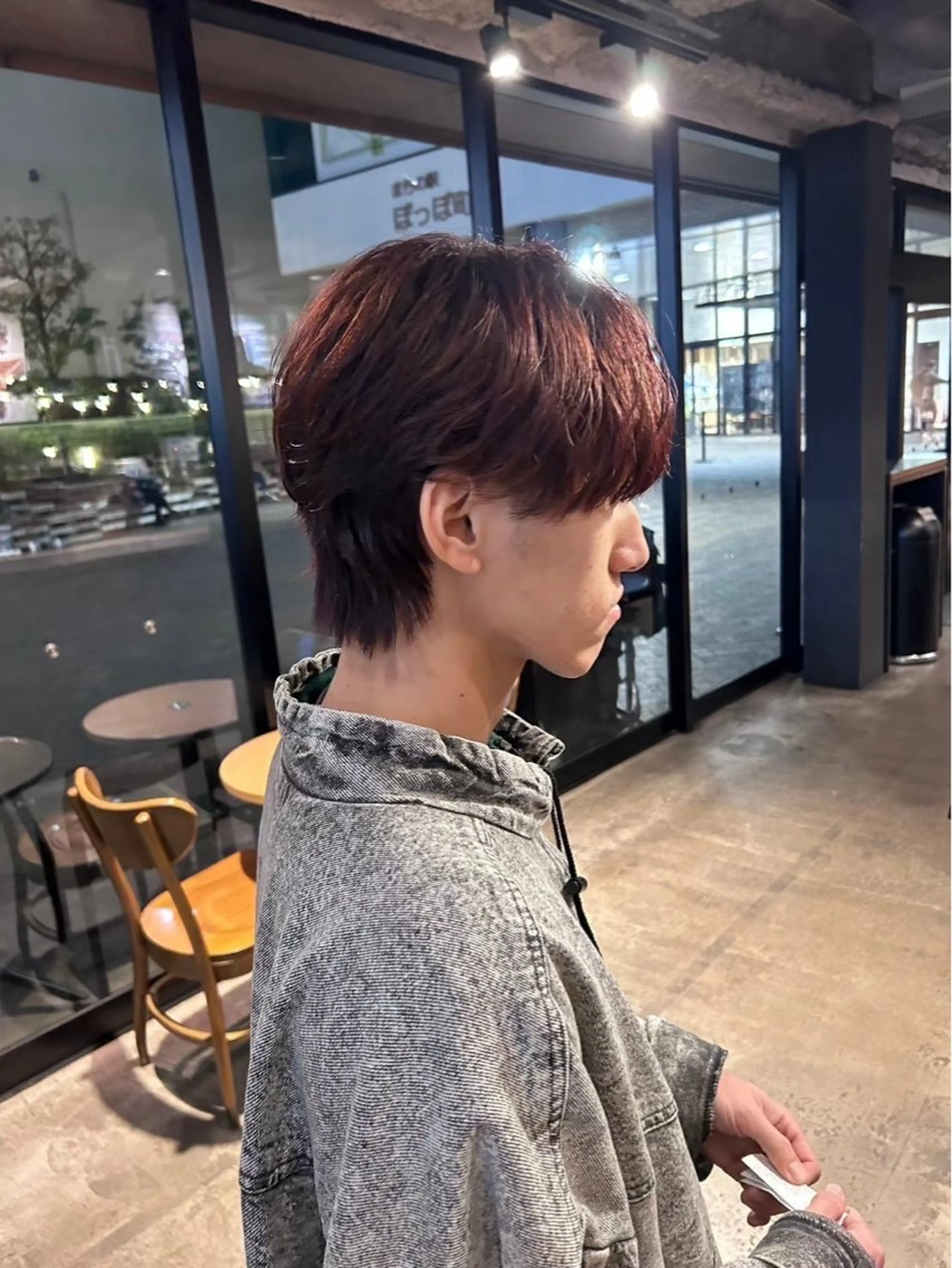 ショート パーマ メンズ センターパート ダウンパーマ メンズパーマ メンズウルフカット ウルフカット カット パーマ 韓国メンズヘア/ 毛流れヘア　須田龍世のヘアスタイル