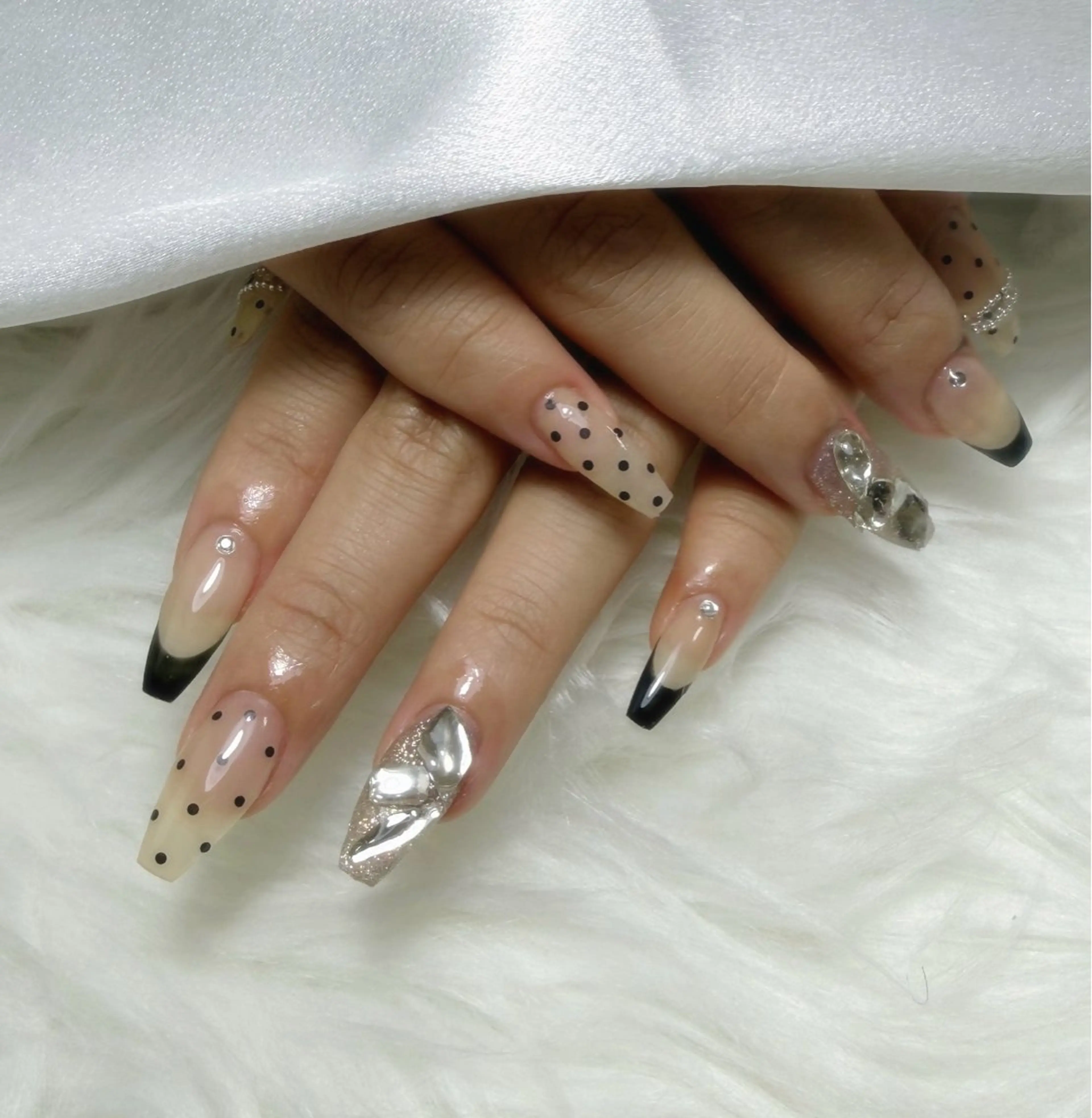 ネイル nailsalon veluneのネイルデザイン