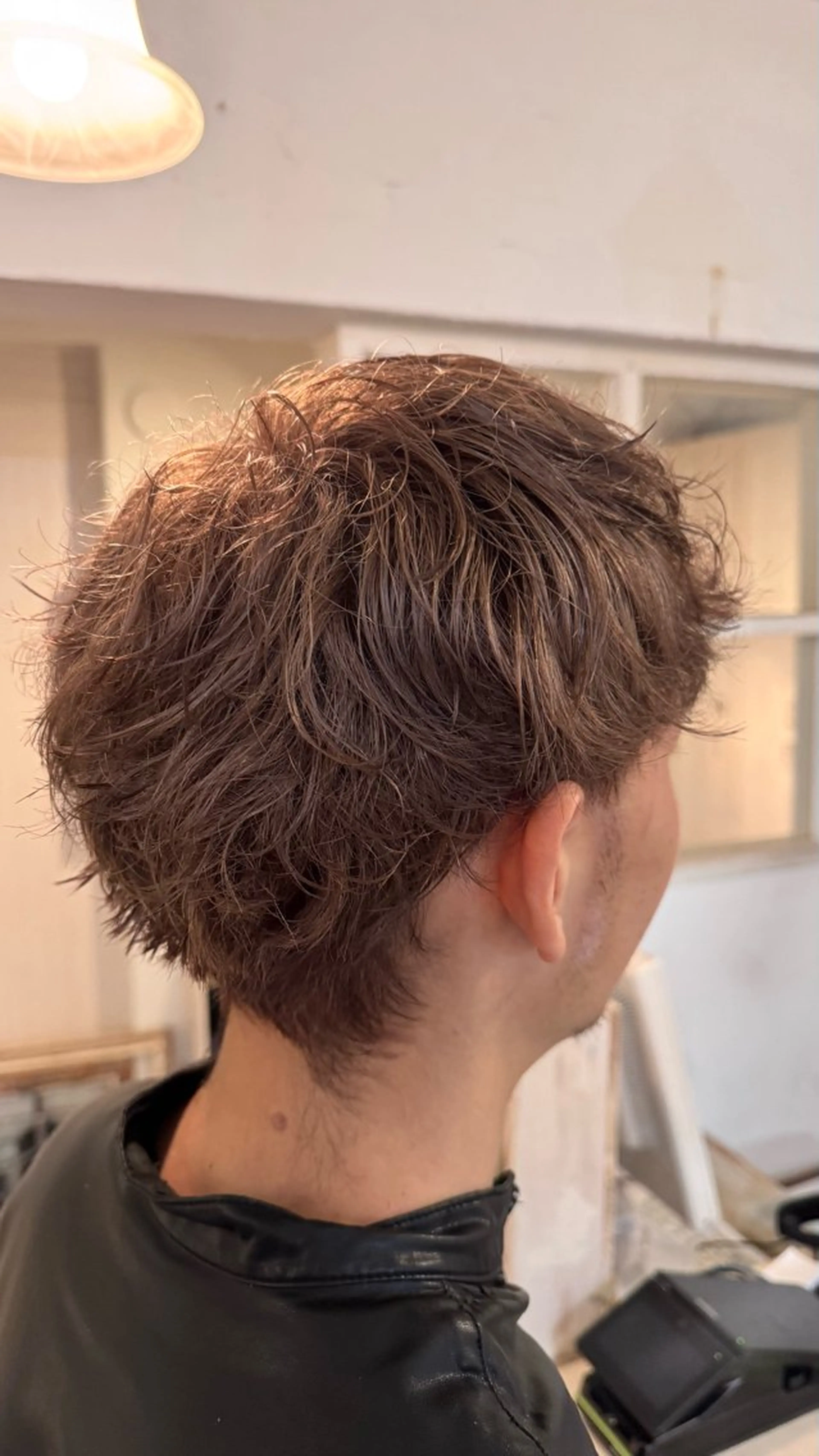 カラー ベージュカラー ミルクティーベージュ ヘアカラー 菰田 愛輝のヘアスタイル