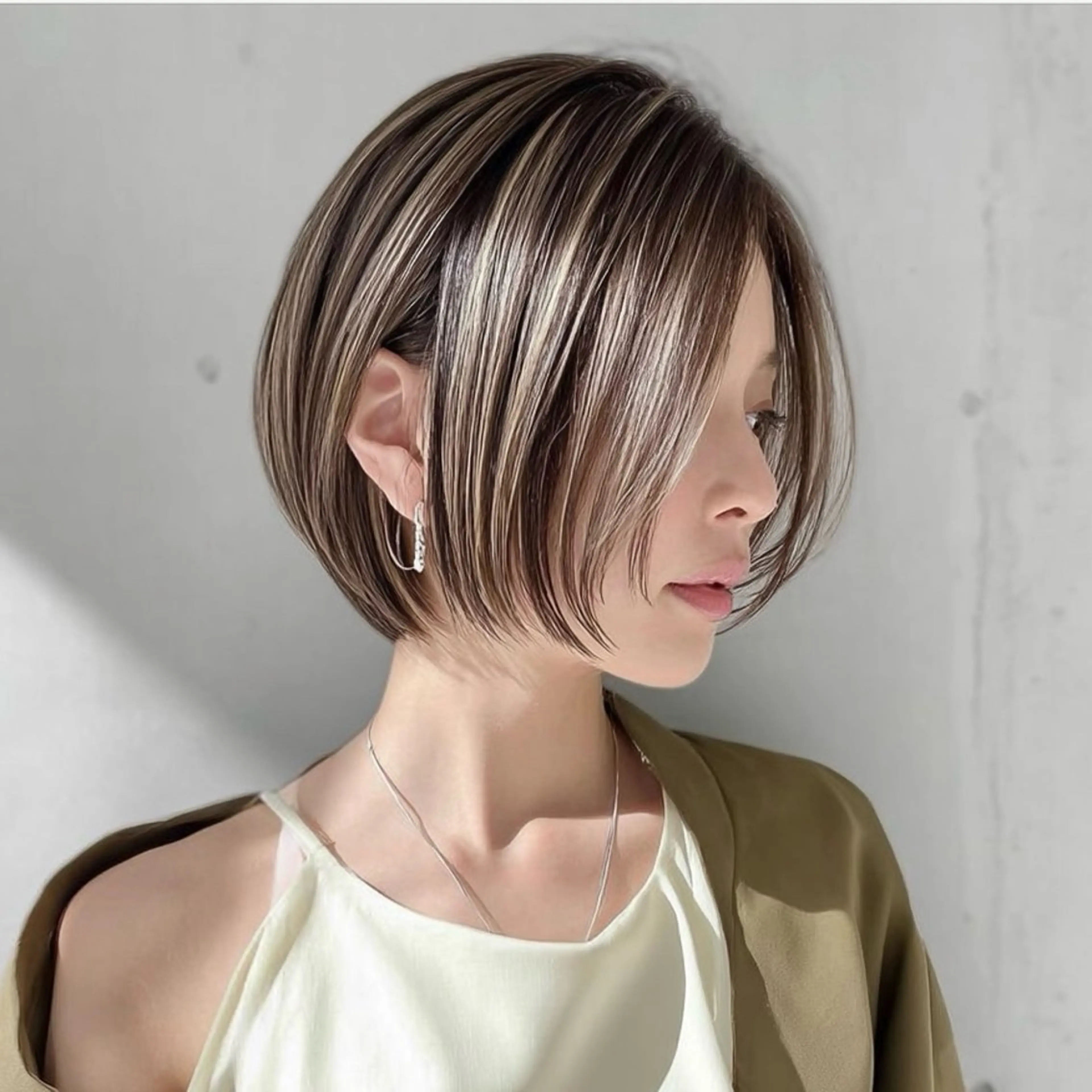 ショート カラー ショートボブ ハイライトカラー ボブ ハイライト 似合わせカット 服部　翔太/ 似合わせカットカラーのヘアスタイル