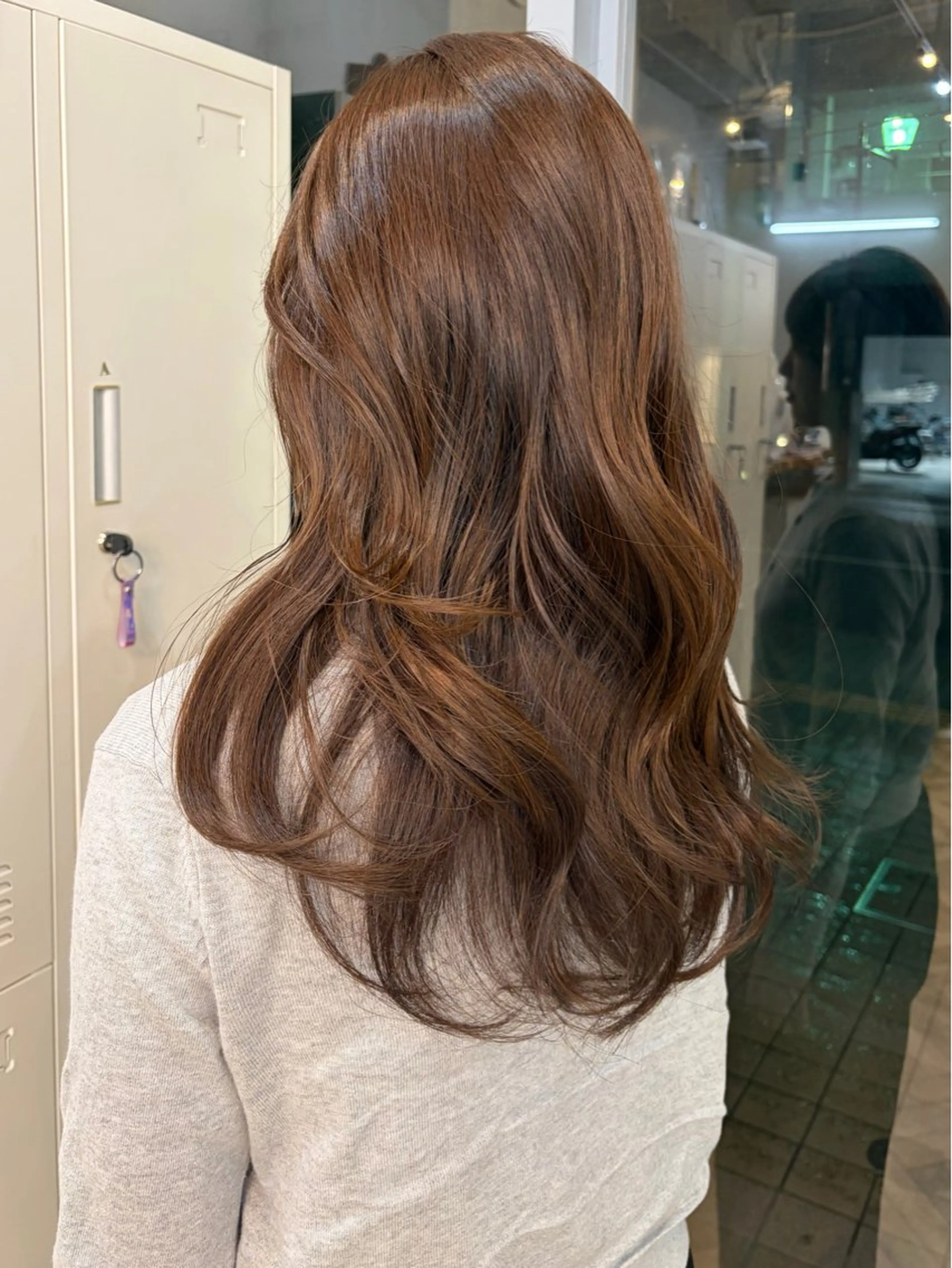 セミロング カラー 透明感カラー オリーブカラー レイヤーカット ナカノユウ/本厚木/ レイヤーカットのヘアスタイル