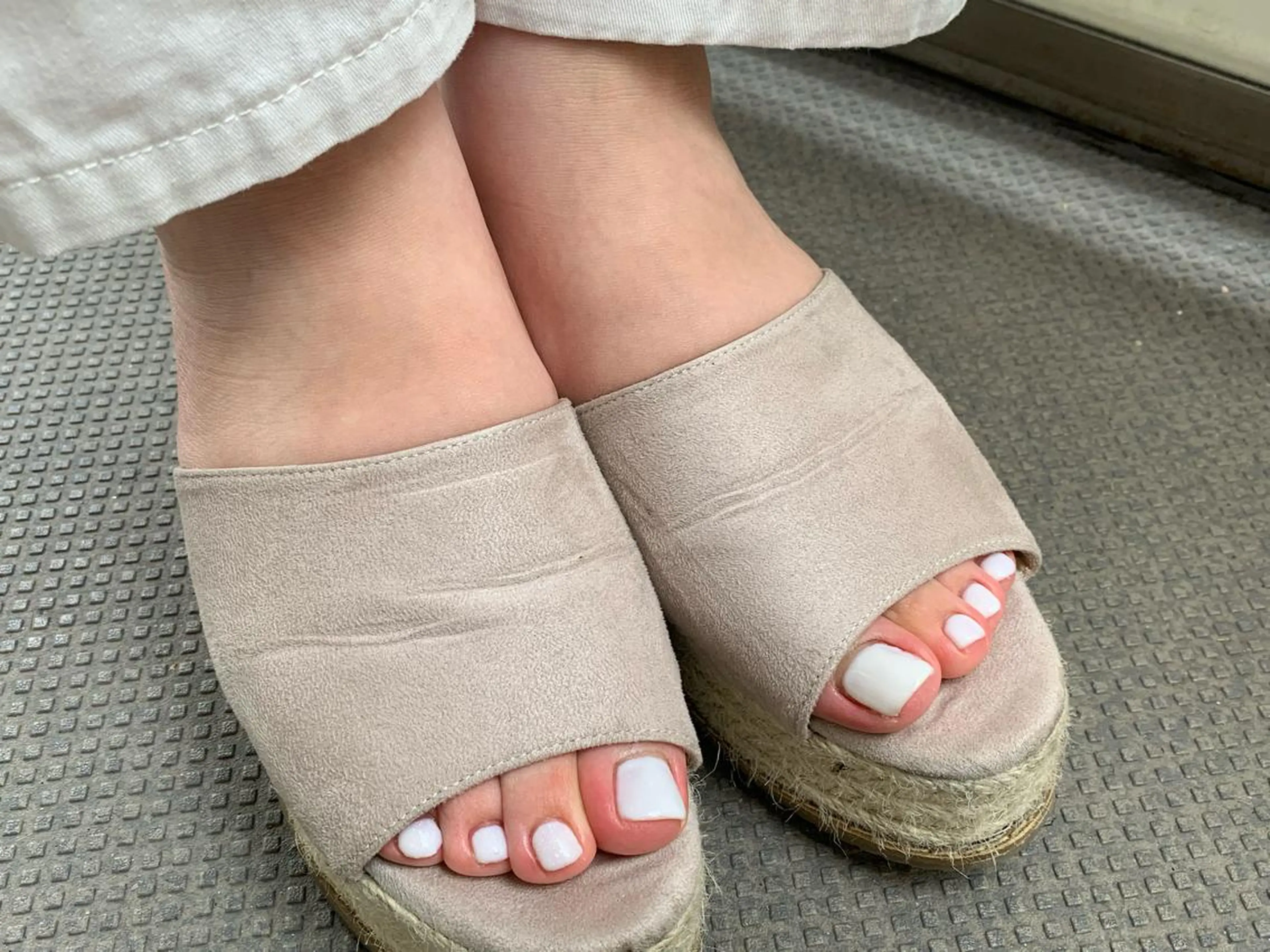 ネイル フットネイル ワンカラーネイル マキノ ユイのネイルデザイン