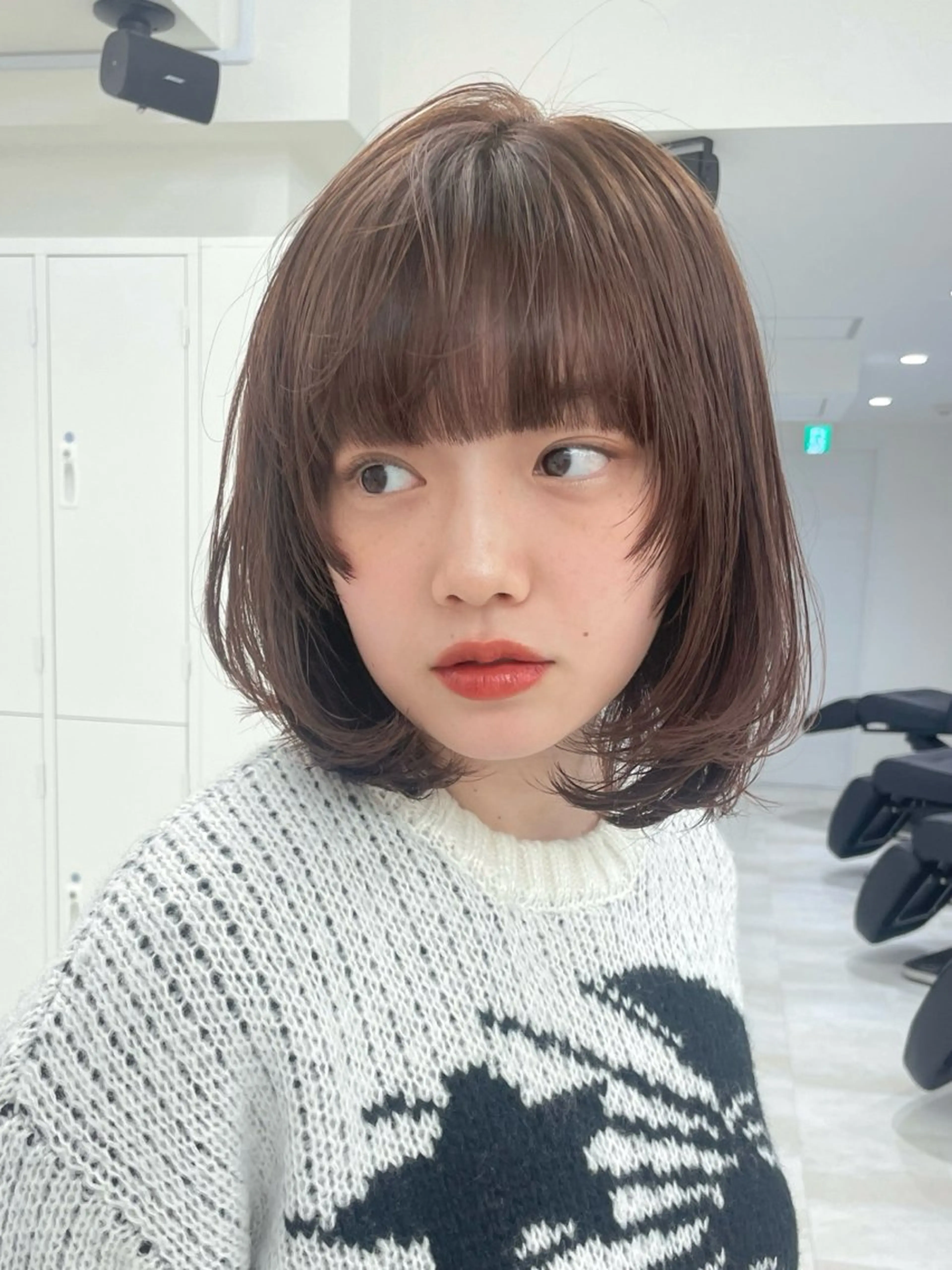 ミディアム 顔まわりレイヤー 顔周りカット レイヤーカット カット ヘアカラー トリートメント ウルフカット/ボブ りなのヘアスタイル