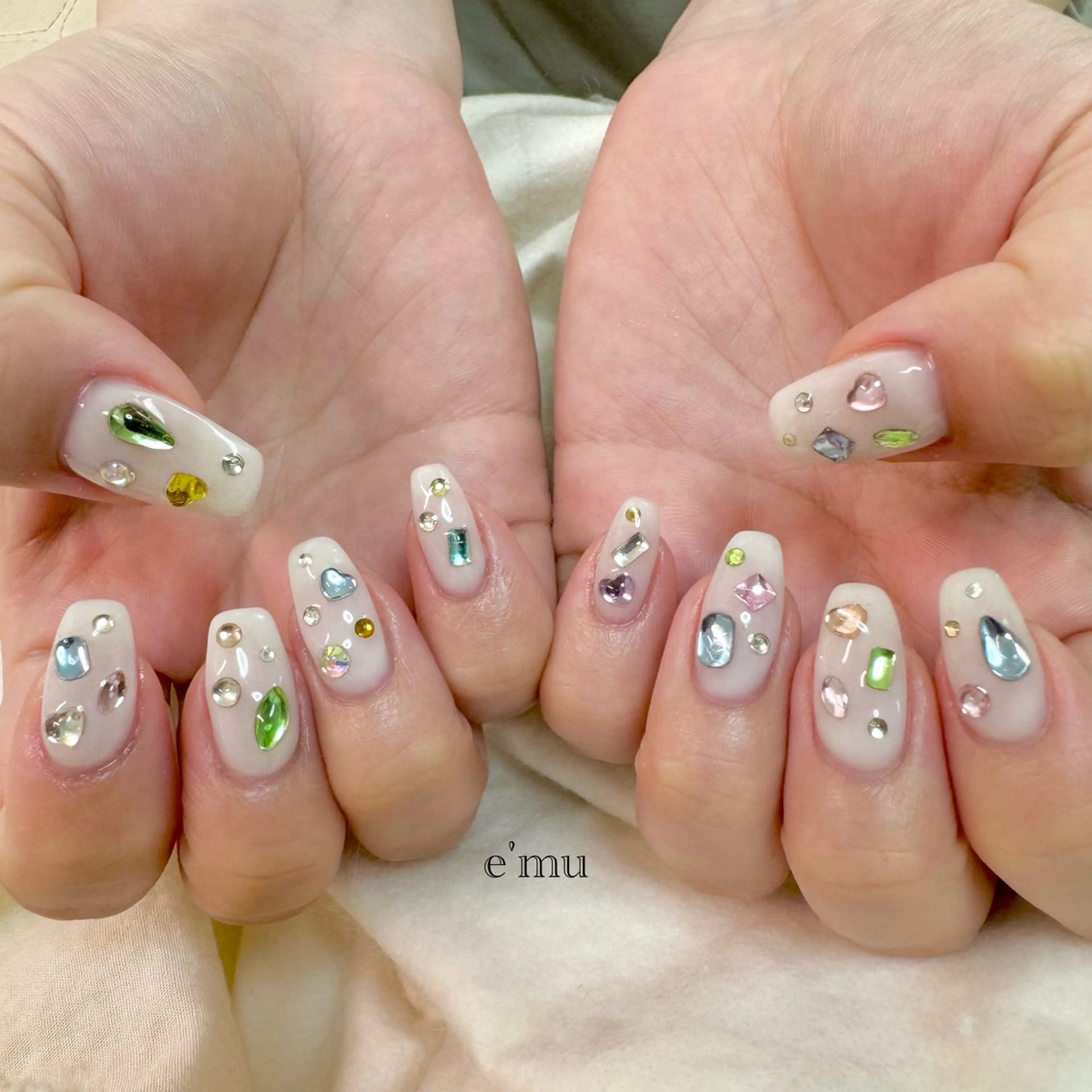ネイル ハンドネイル nail salon e'mu💐のネイルデザイン