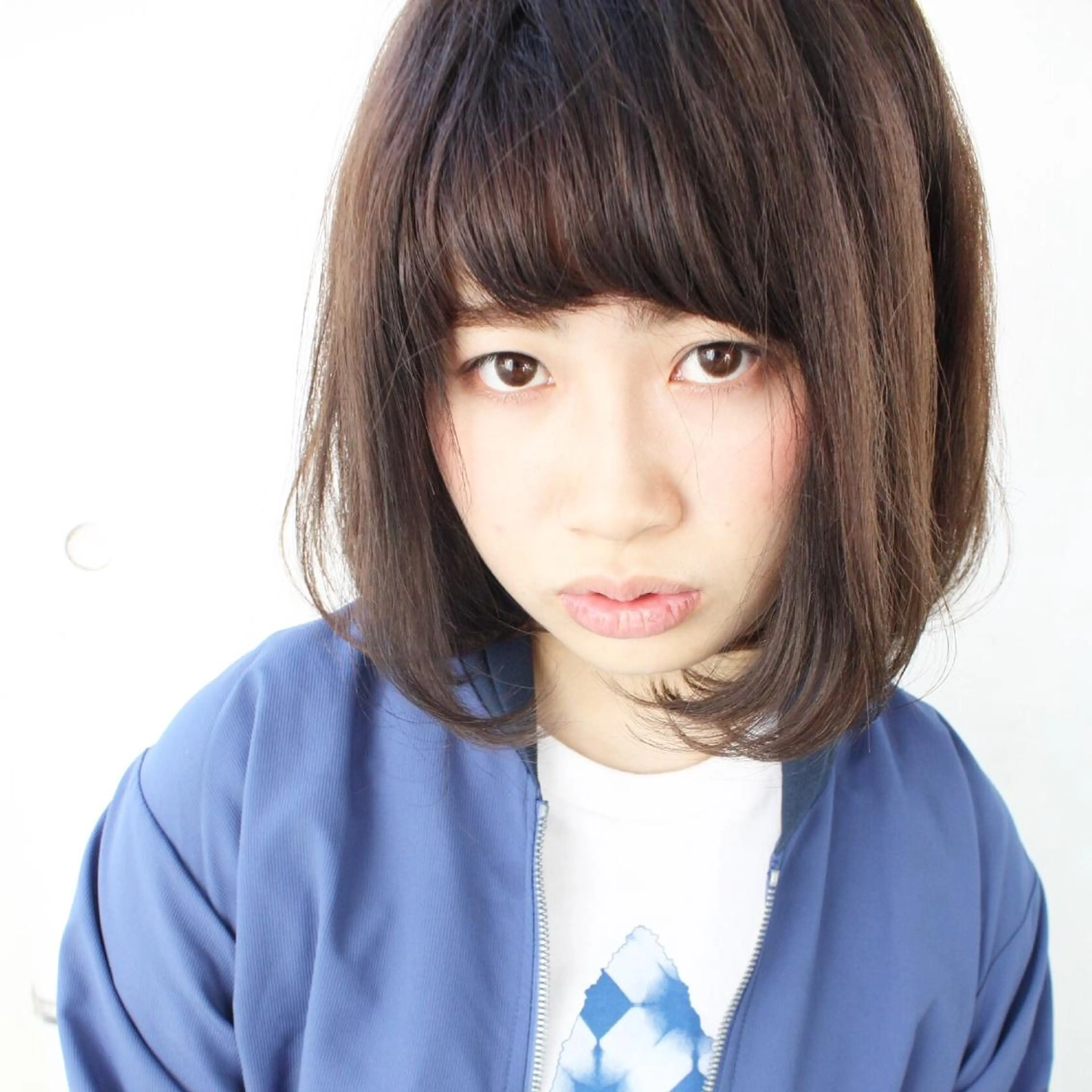 ミディアム カラー tuuli トゥーリのヘアスタイル