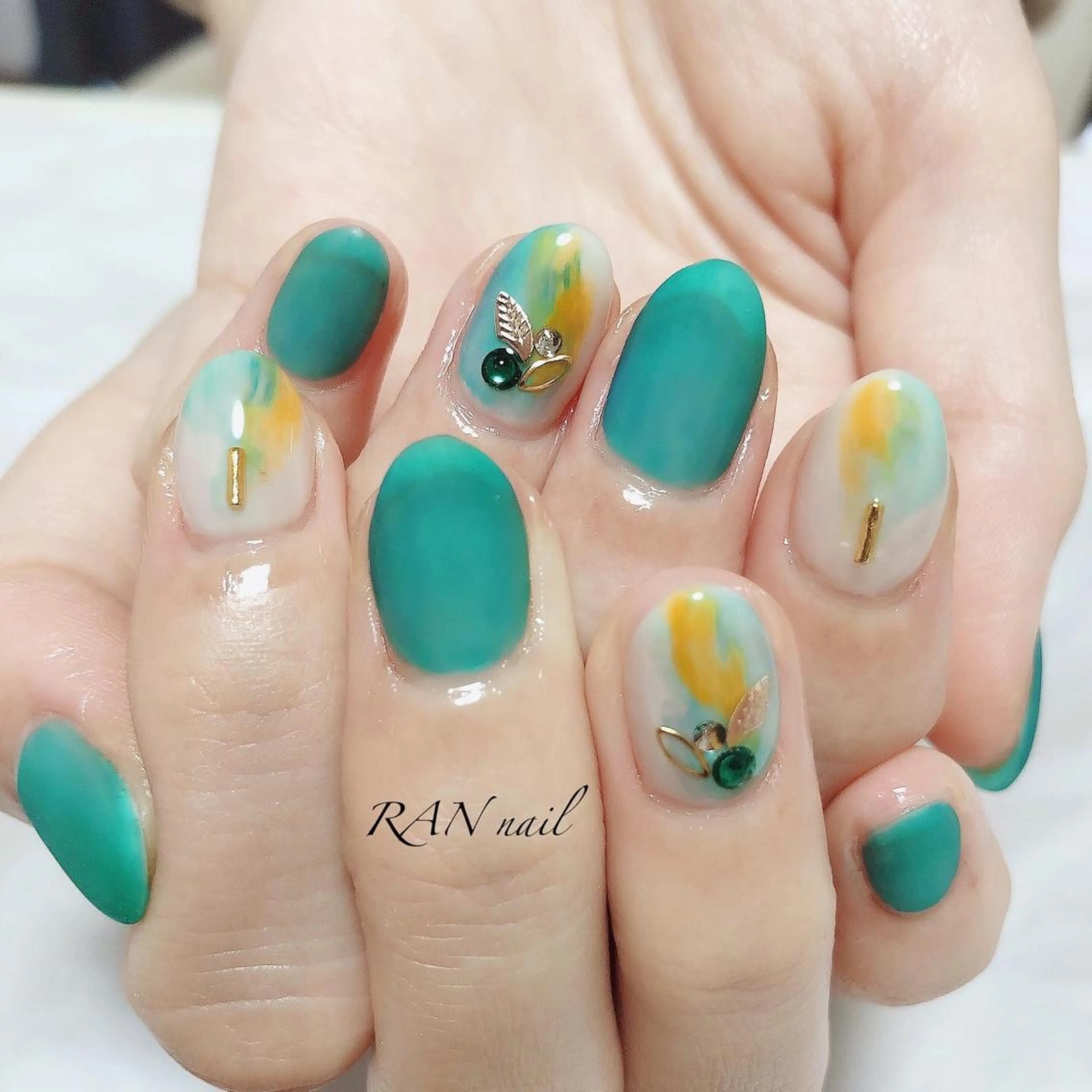 ネイル アートネイル ジェルネイル グリーン マットネイル オフィスネイル RAN nail 〜ランネイル〜所属・RAN nailのネイルデザイン
