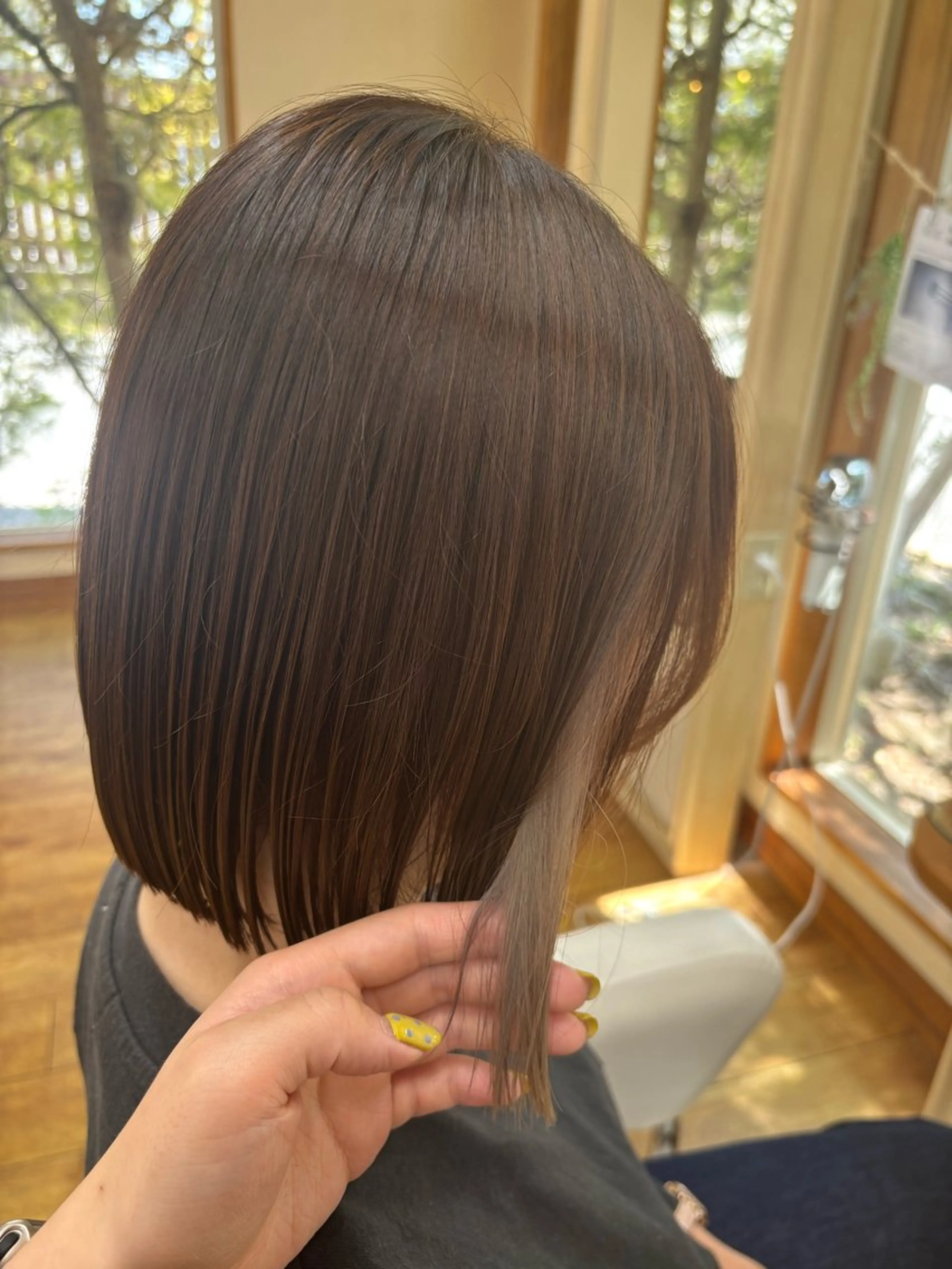 ミディアム カット ヘアカラー トリートメント Sagedoue ユイのヘアスタイル