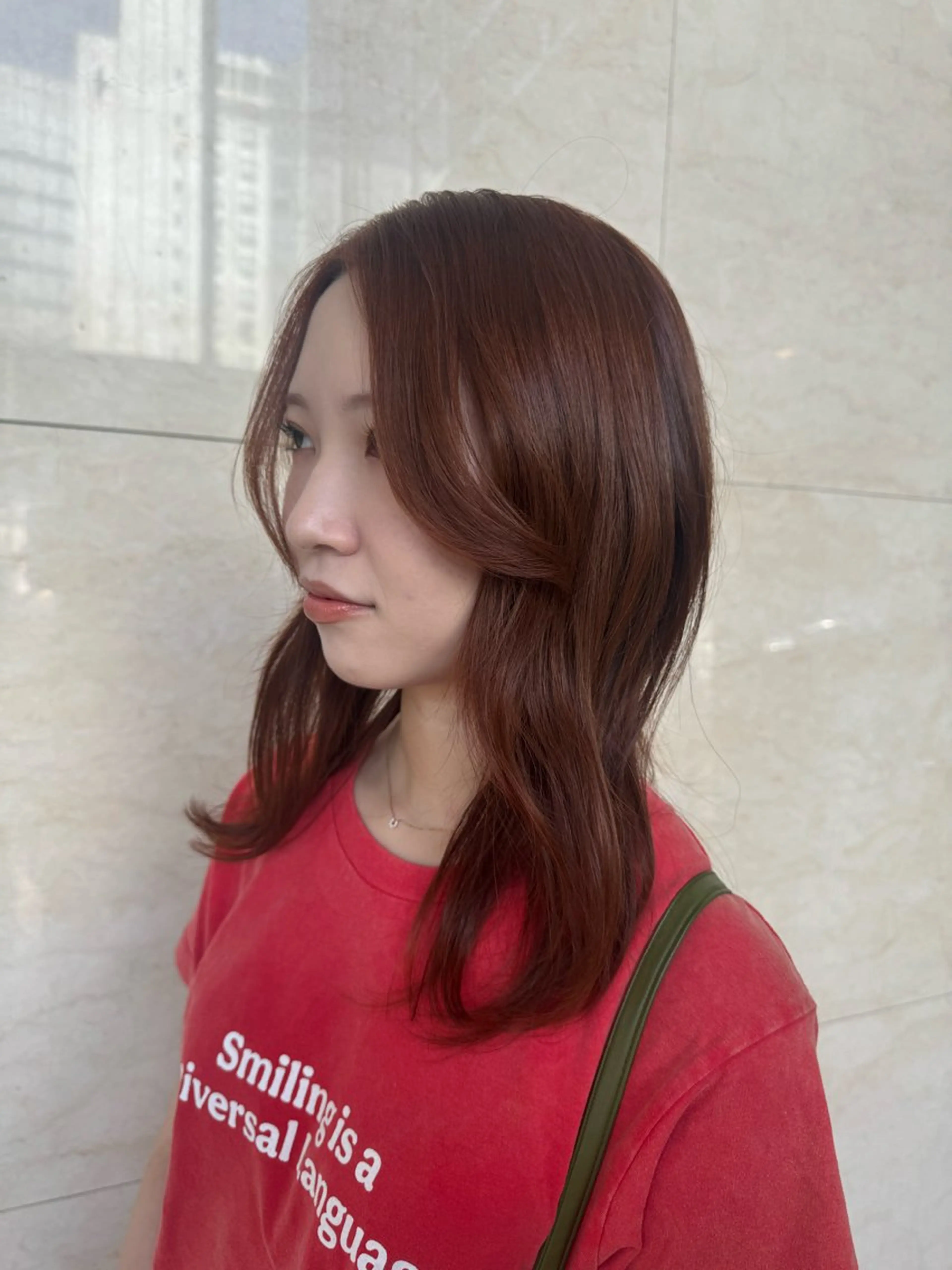 カラー 山下 莉歩のヘアスタイル